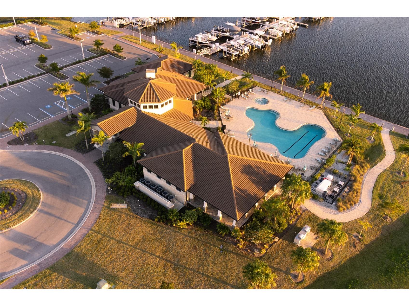 1905 4th Street E Palmetto FL 34221 A4698935 image74