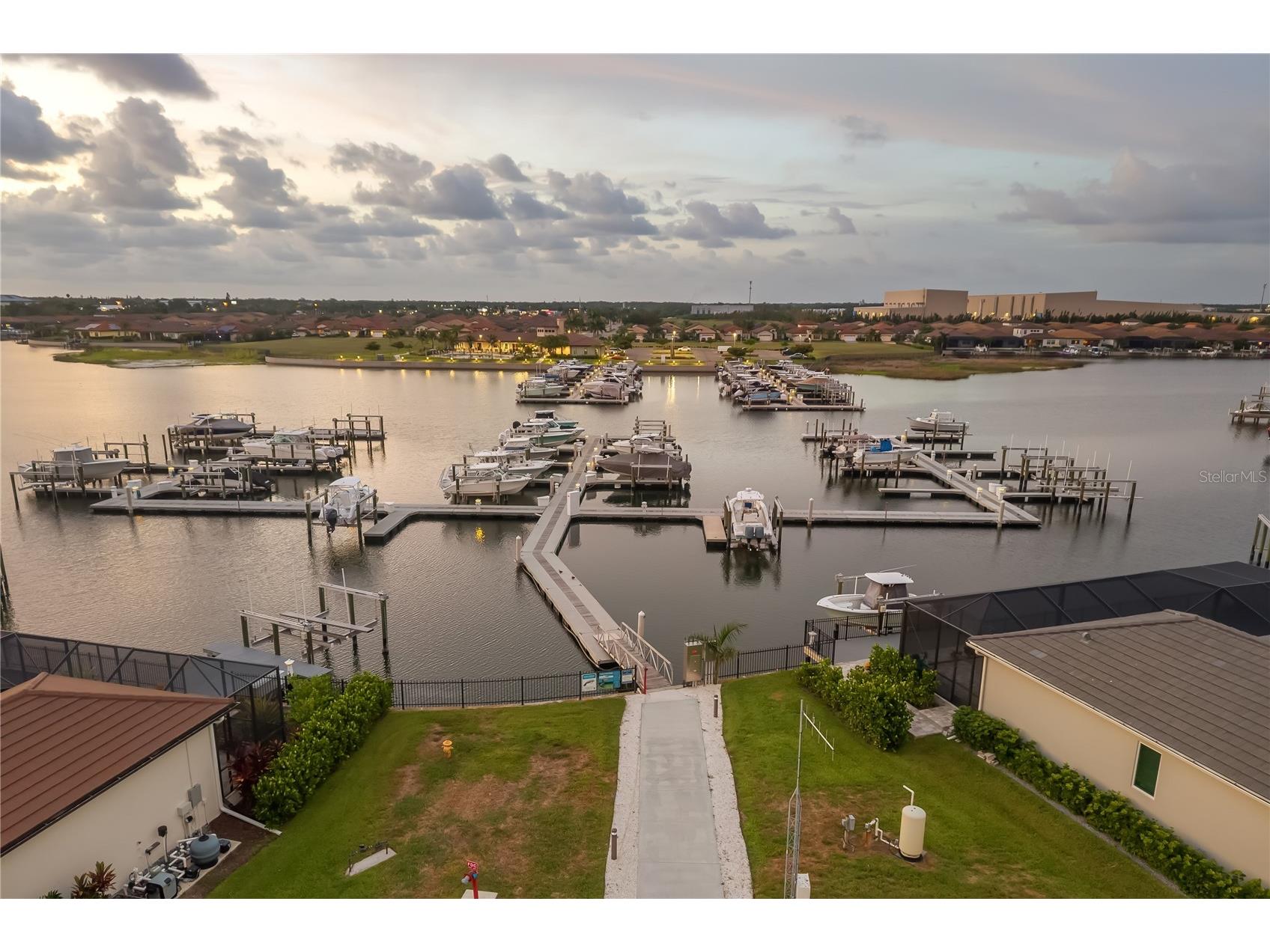 1905 4th Street E Palmetto FL 34221 A4698935 image77