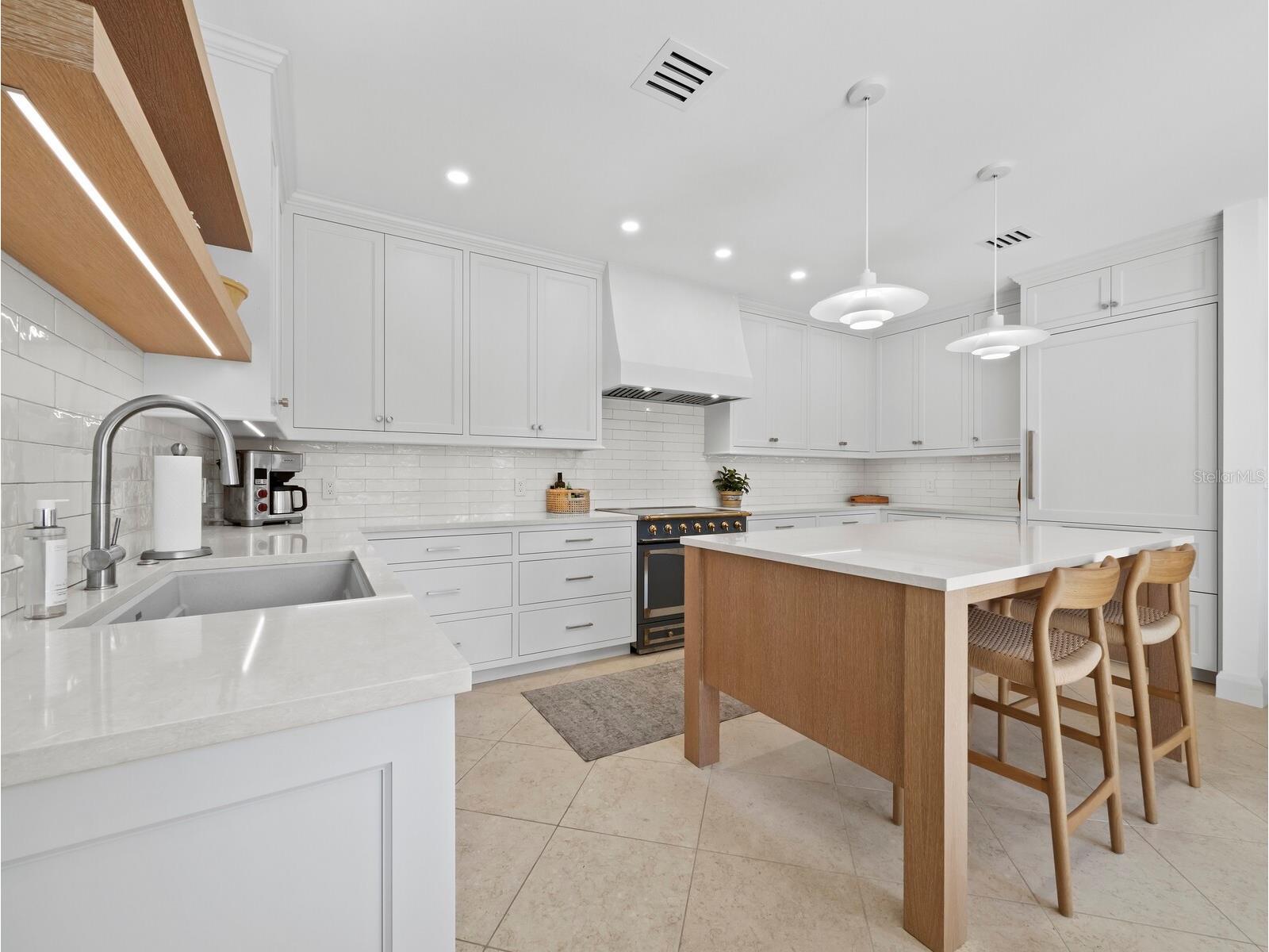 1905 Alta Vista Street Sarasota FL 34236 A4683764 image12