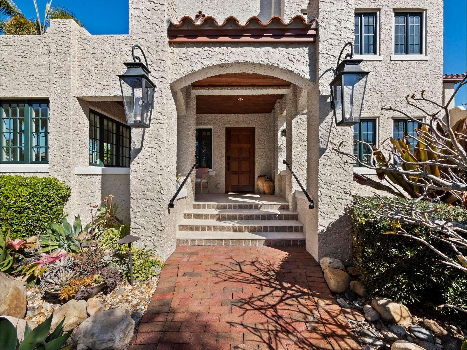 1905 Alta Vista Street Sarasota FL 34236 A4683764 image3