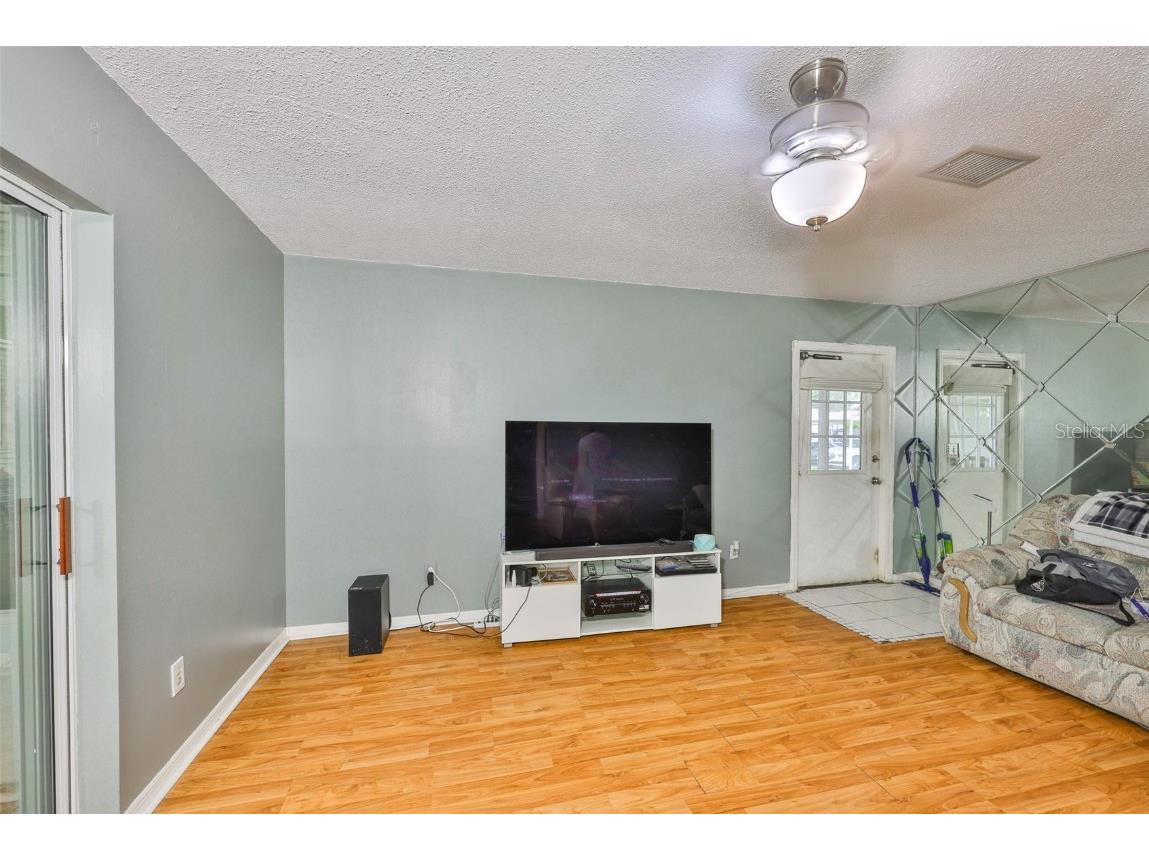 1905 Canterbury Lane #17 Sun City Center FL 33573 TB8402420 image6