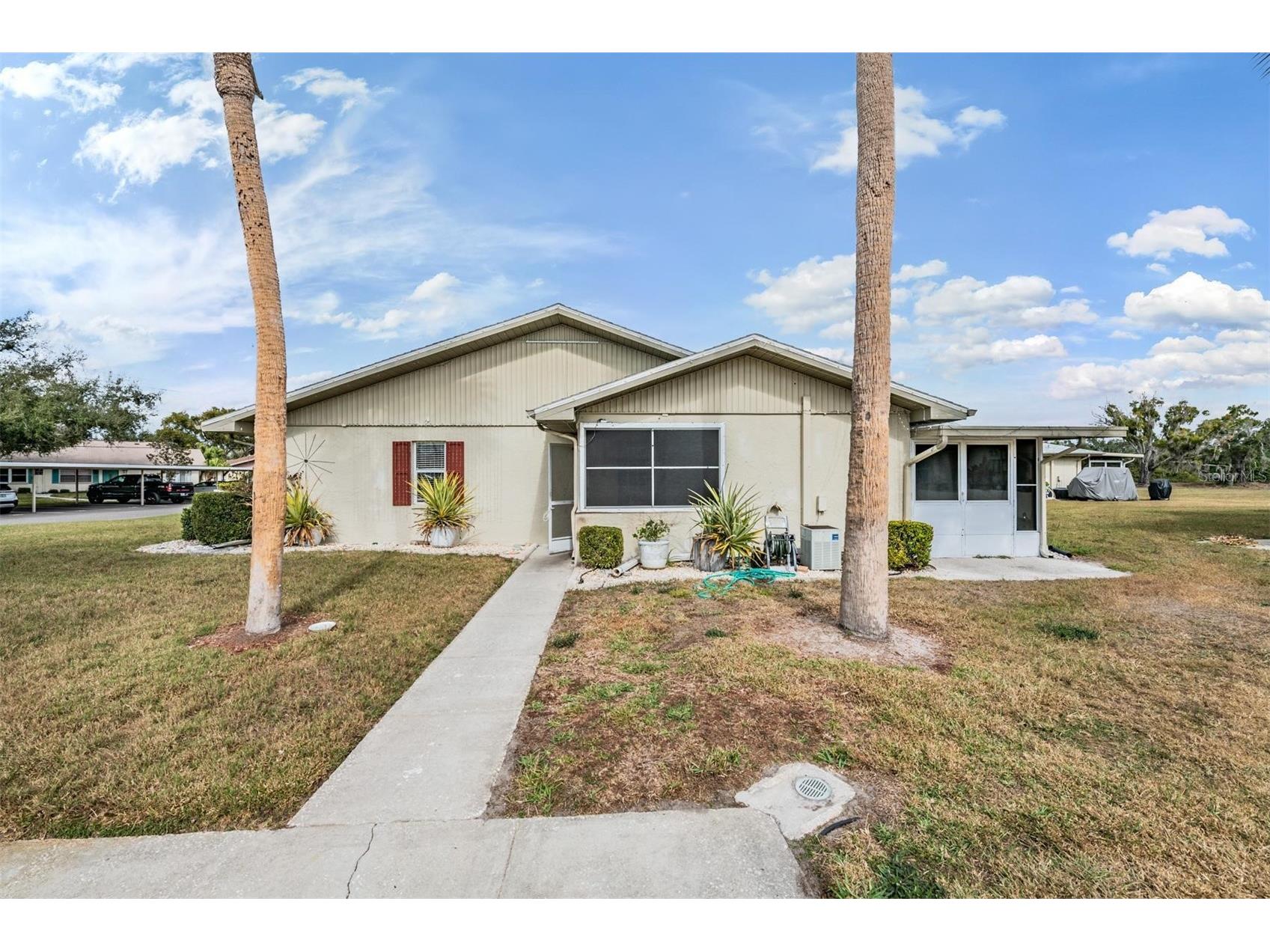 1905 Canterbury Lane #17 Sun City Center FL 33573 TB8464632 image1