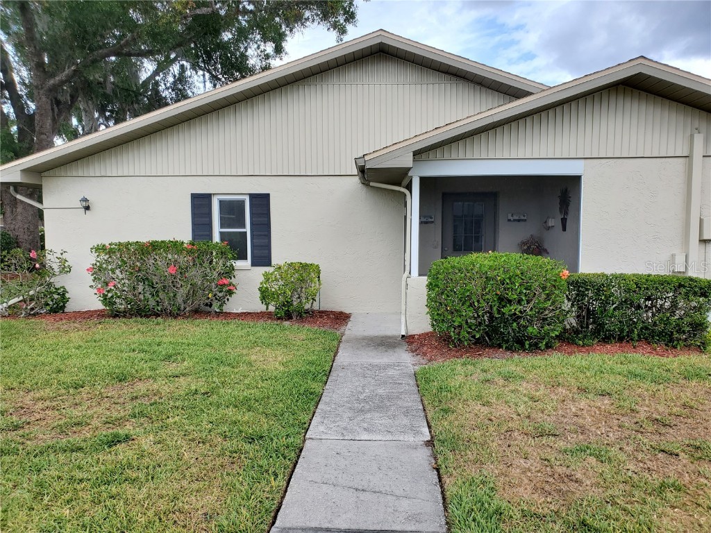 1905 Canterbury Lane #E-9 Sun City Center FL 33573 T3442924 image1