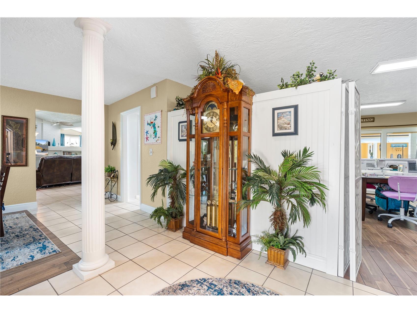 1905 Country Club Court Plant City FL 33566 TB8463303 image8
