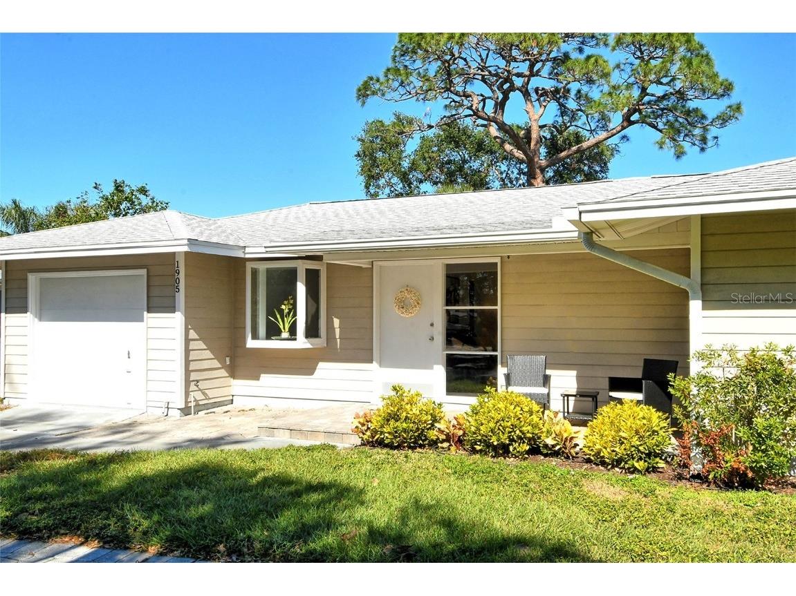 1905 Jasmine Drive Sarasota FL 34239 A4630296 image1