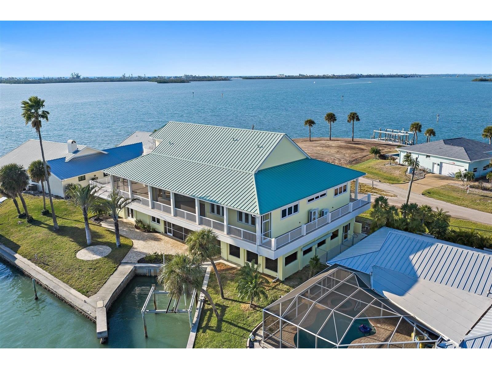 1905 Mississippi Avenue Englewood FL 34224 - LEMON BAY A4679365 image1