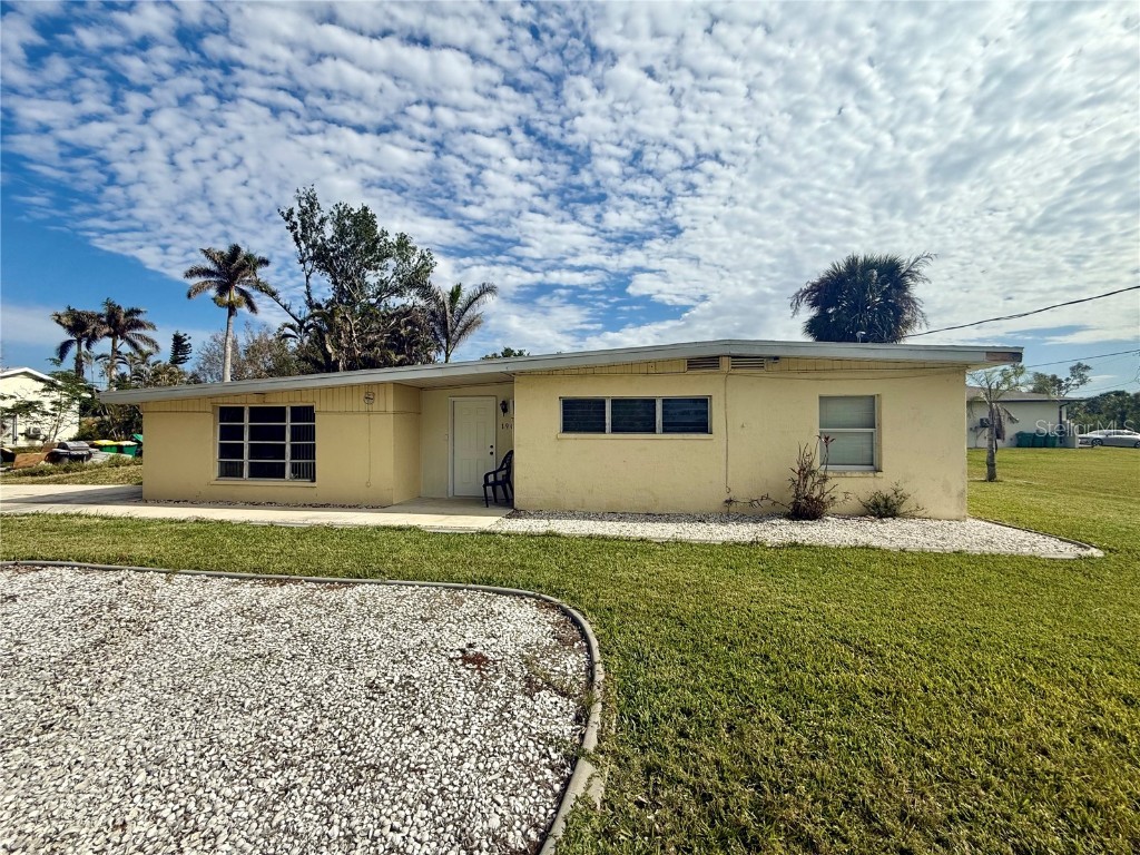 1905 Myrtle Avenue Punta Gorda FL 33950 C7503011 image1