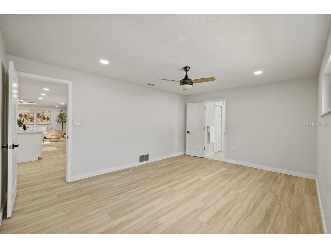 1905 Oro Court Clearwater FL 33764 TB8373286 image15