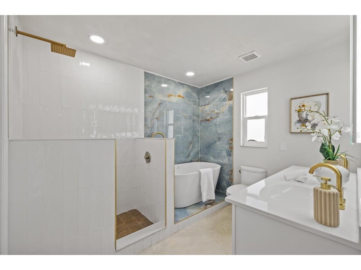 1905 Oro Court Clearwater FL 33764 TB8373286 image16