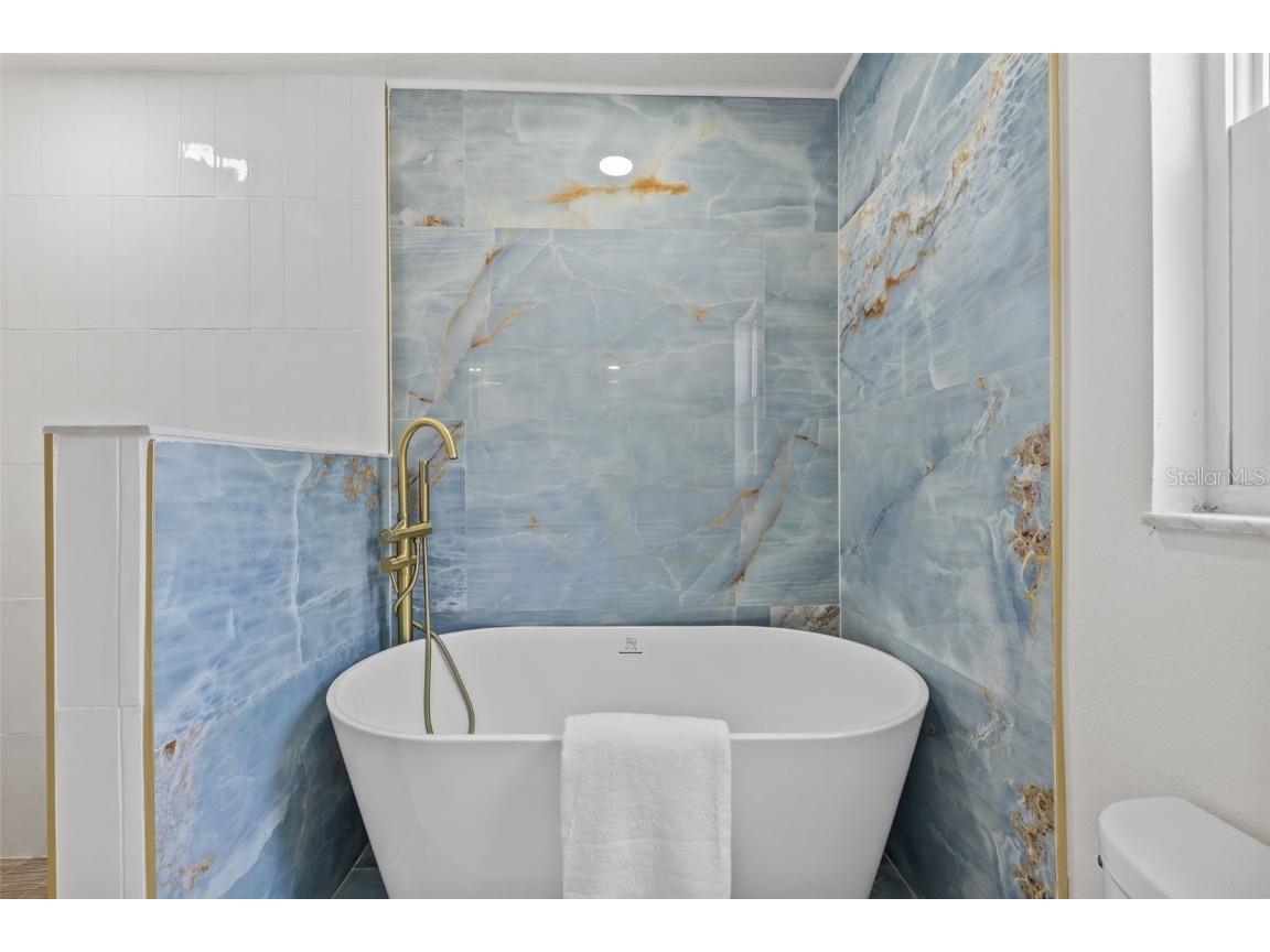 1905 Oro Court Clearwater FL 33764 TB8373286 image18