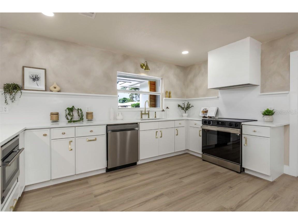 1905 Pinetree Lane Largo FL 33770 W7880661 image25