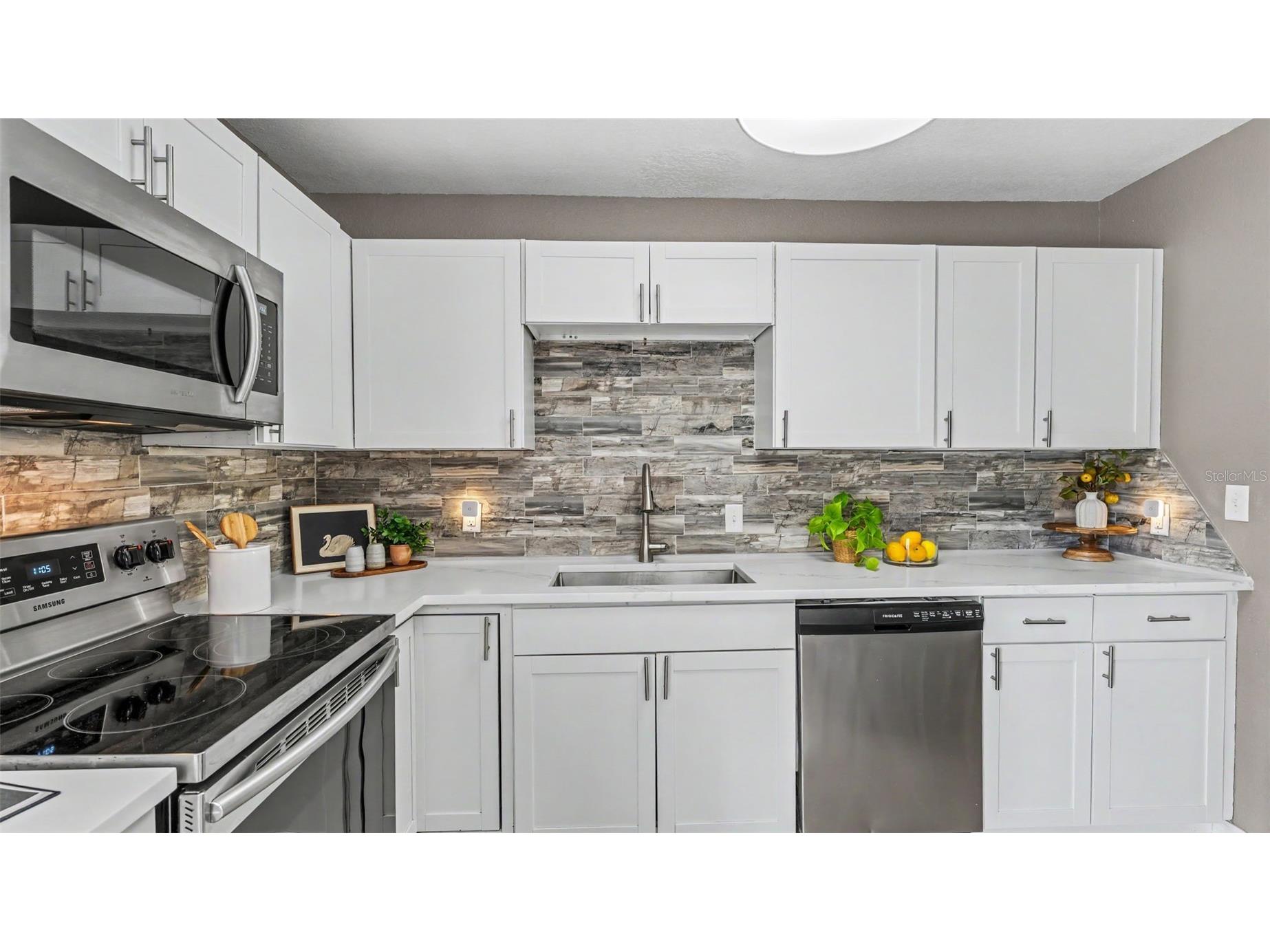 1905 Suzanne Lane Lakeland FL 33813 L4963133 image10