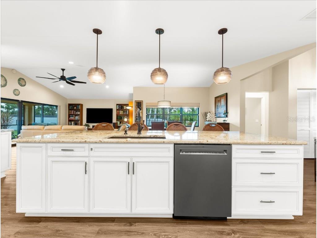 1905 Tradewinds Circle Venice FL 34293 N6140982 image19