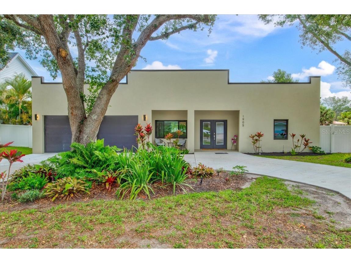 1905 Tulip Drive Sarasota FL 34239 A4537944 image1