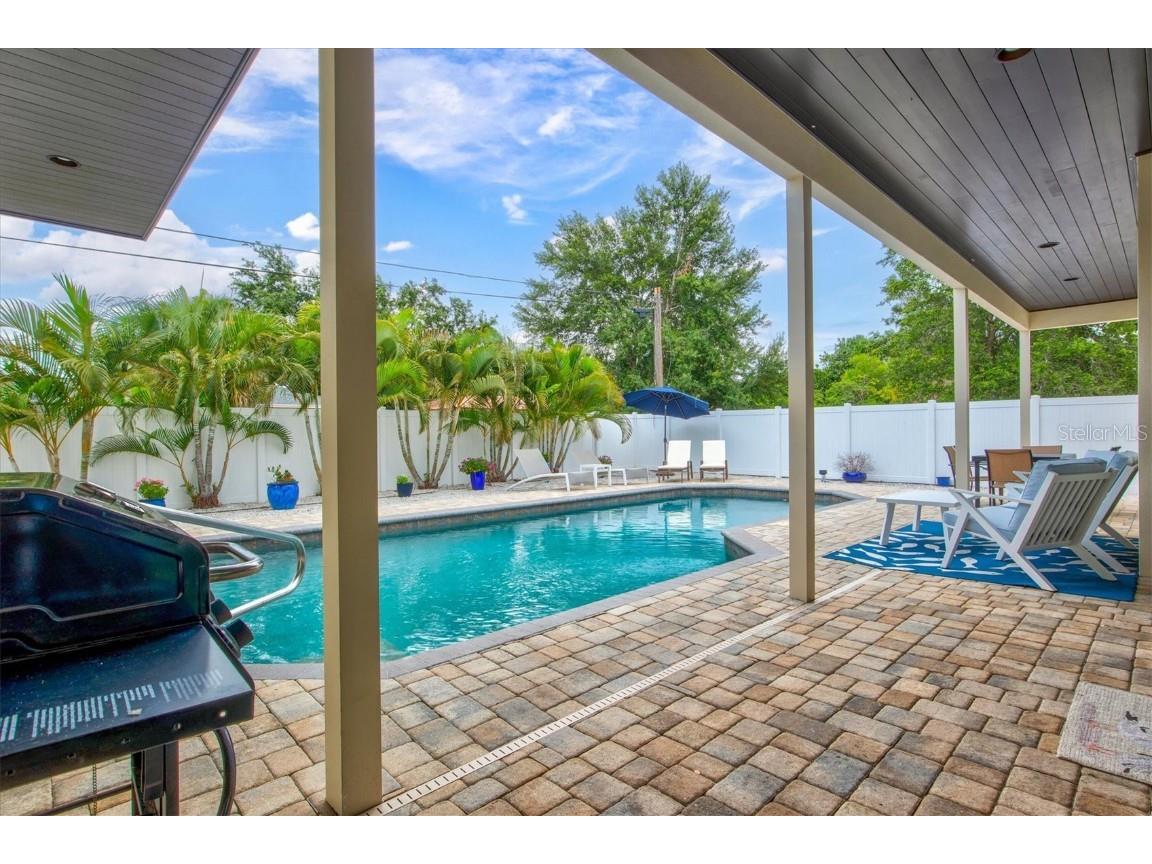 1905 Tulip Drive Sarasota FL 34239 A4537944 image39