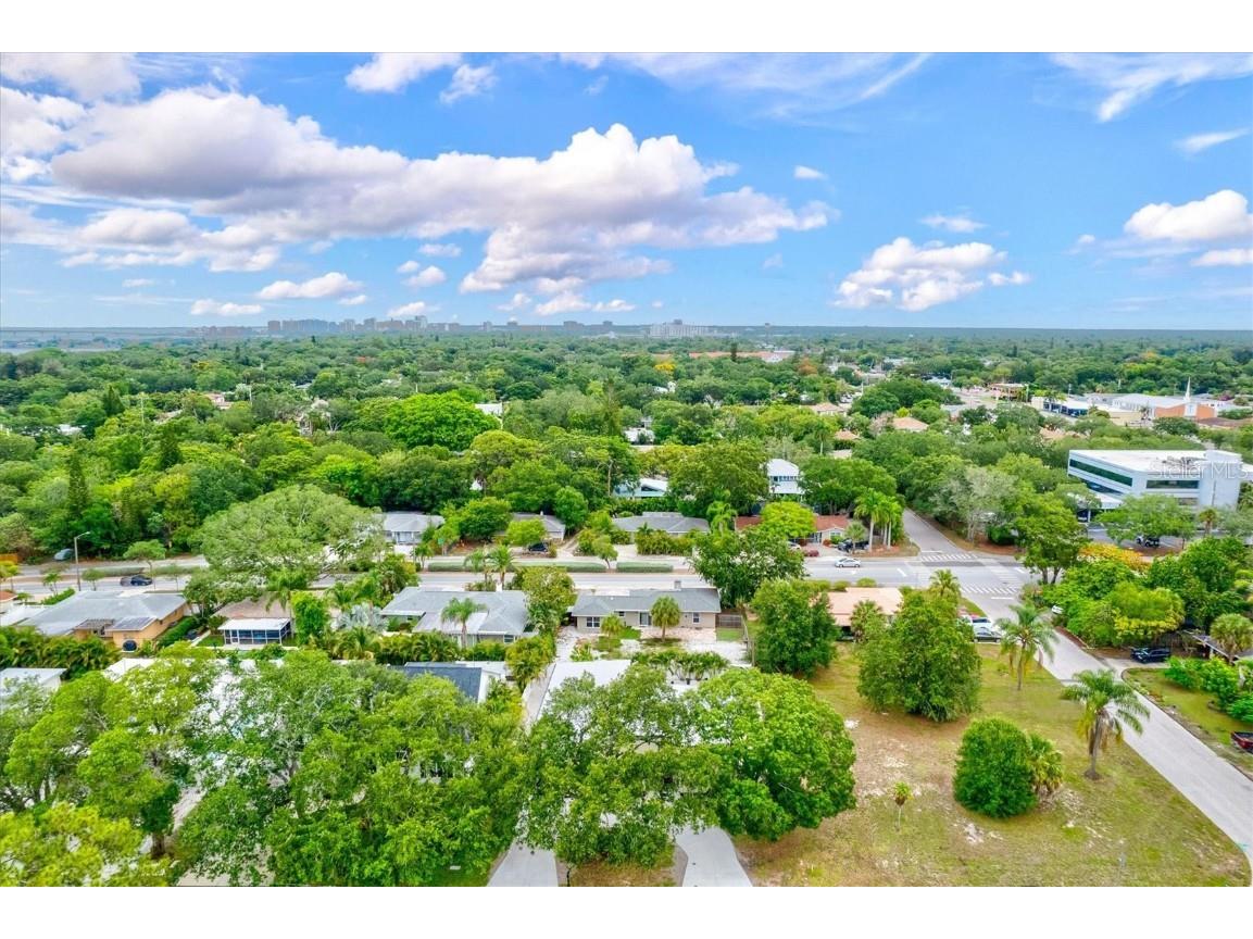 1905 Tulip Drive Sarasota FL 34239 A4537944 image46