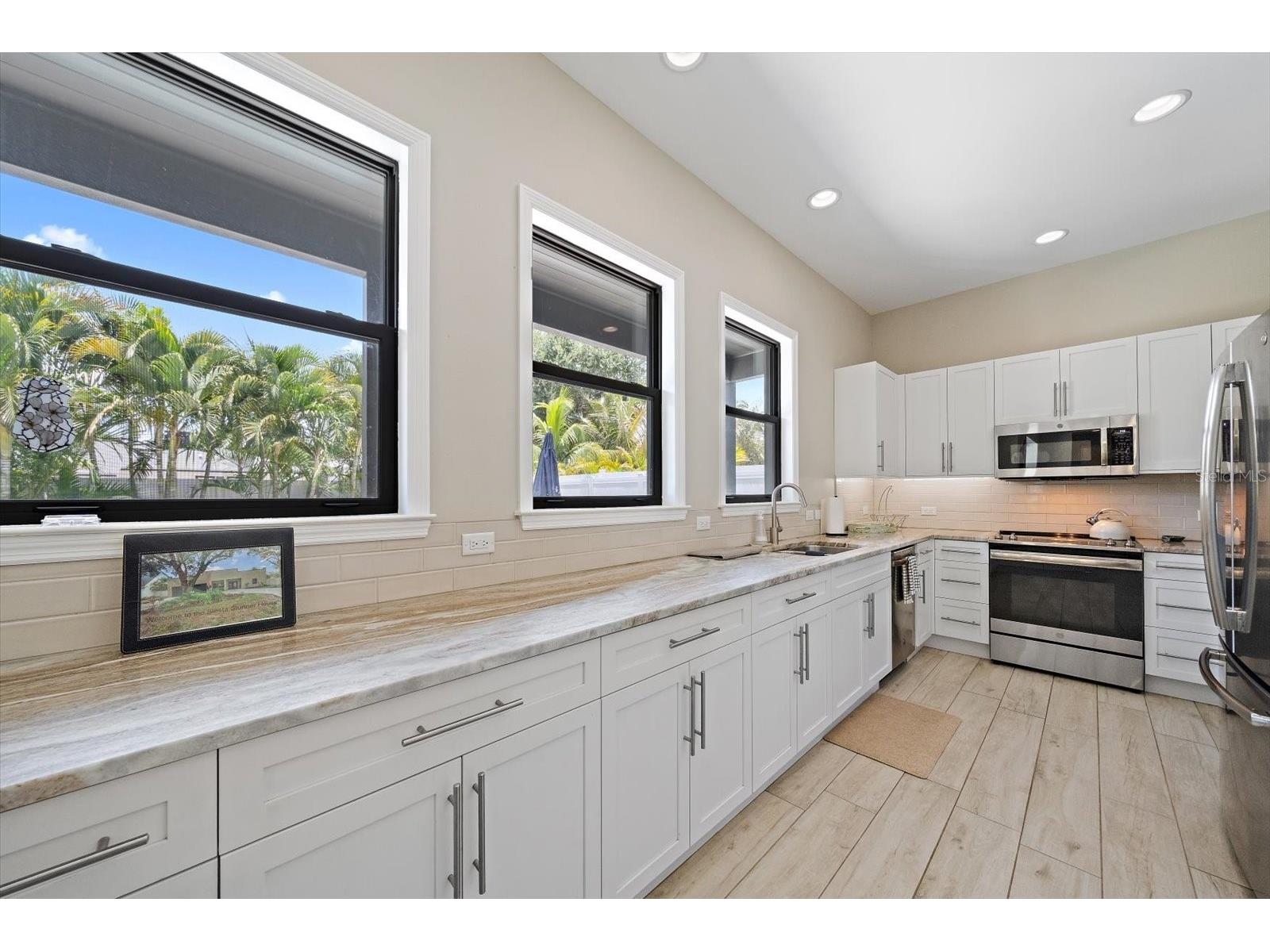 1905 Tulip Drive Sarasota FL 34239 A4696670 image17
