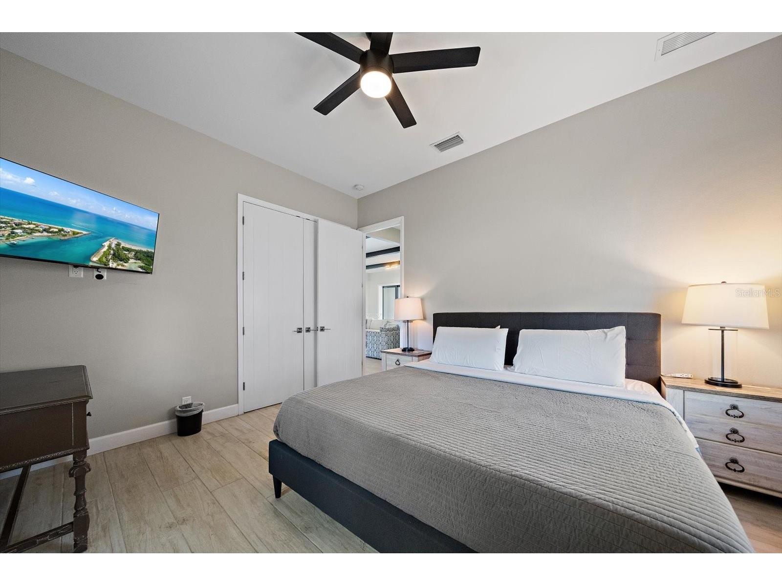 1905 Tulip Drive Sarasota FL 34239 A4696670 image34