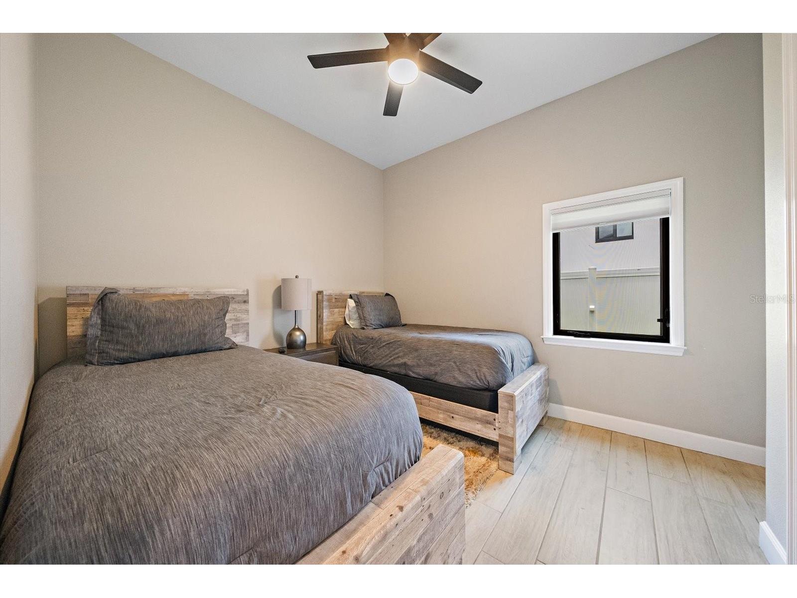 1905 Tulip Drive Sarasota FL 34239 A4696670 image35