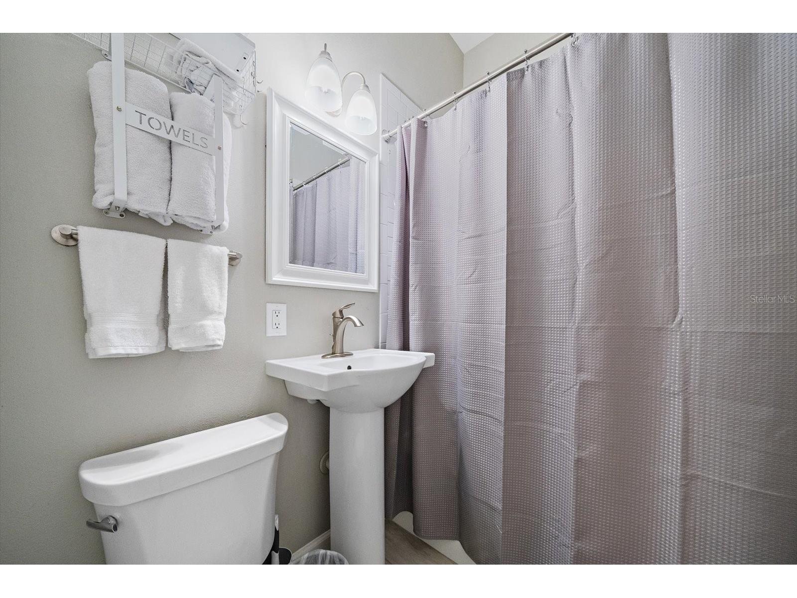 1905 Tulip Drive Sarasota FL 34239 A4696670 image38