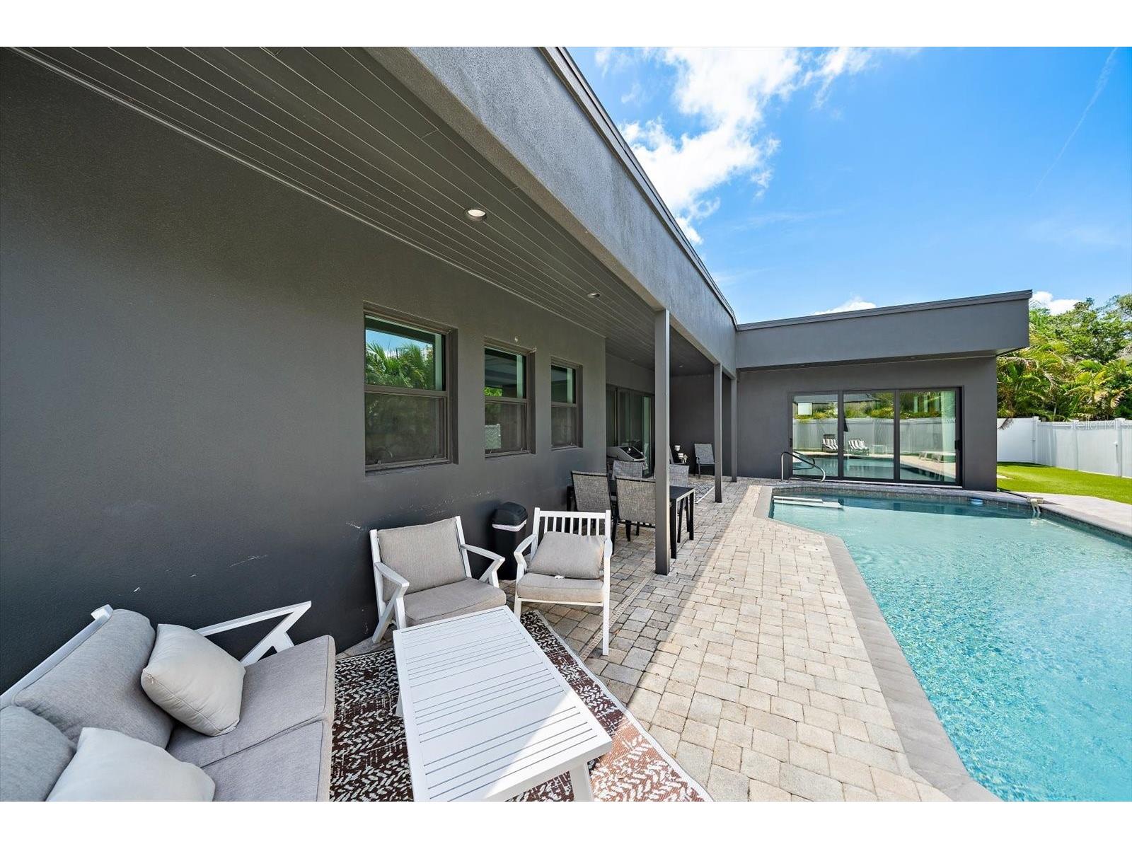 1905 Tulip Drive Sarasota FL 34239 A4696670 image44