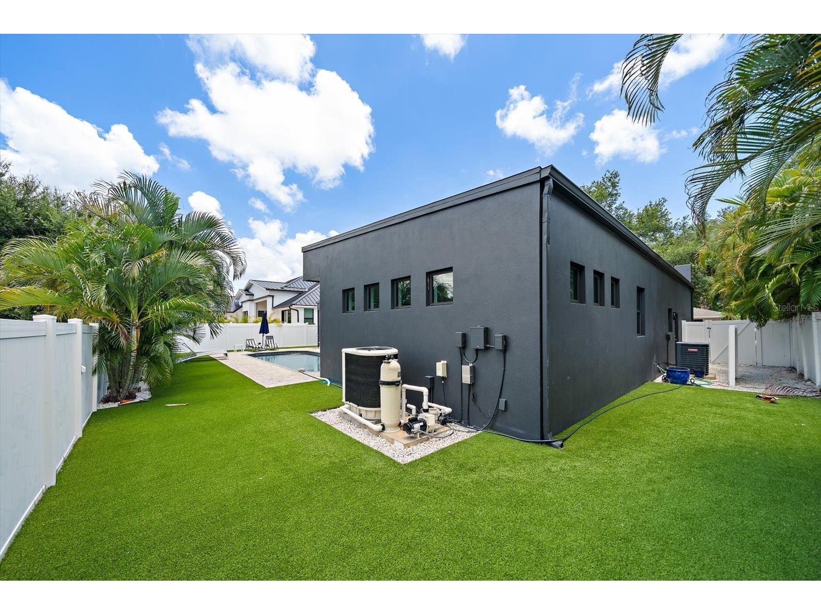 1905 Tulip Drive Sarasota FL 34239 A4696670 image46