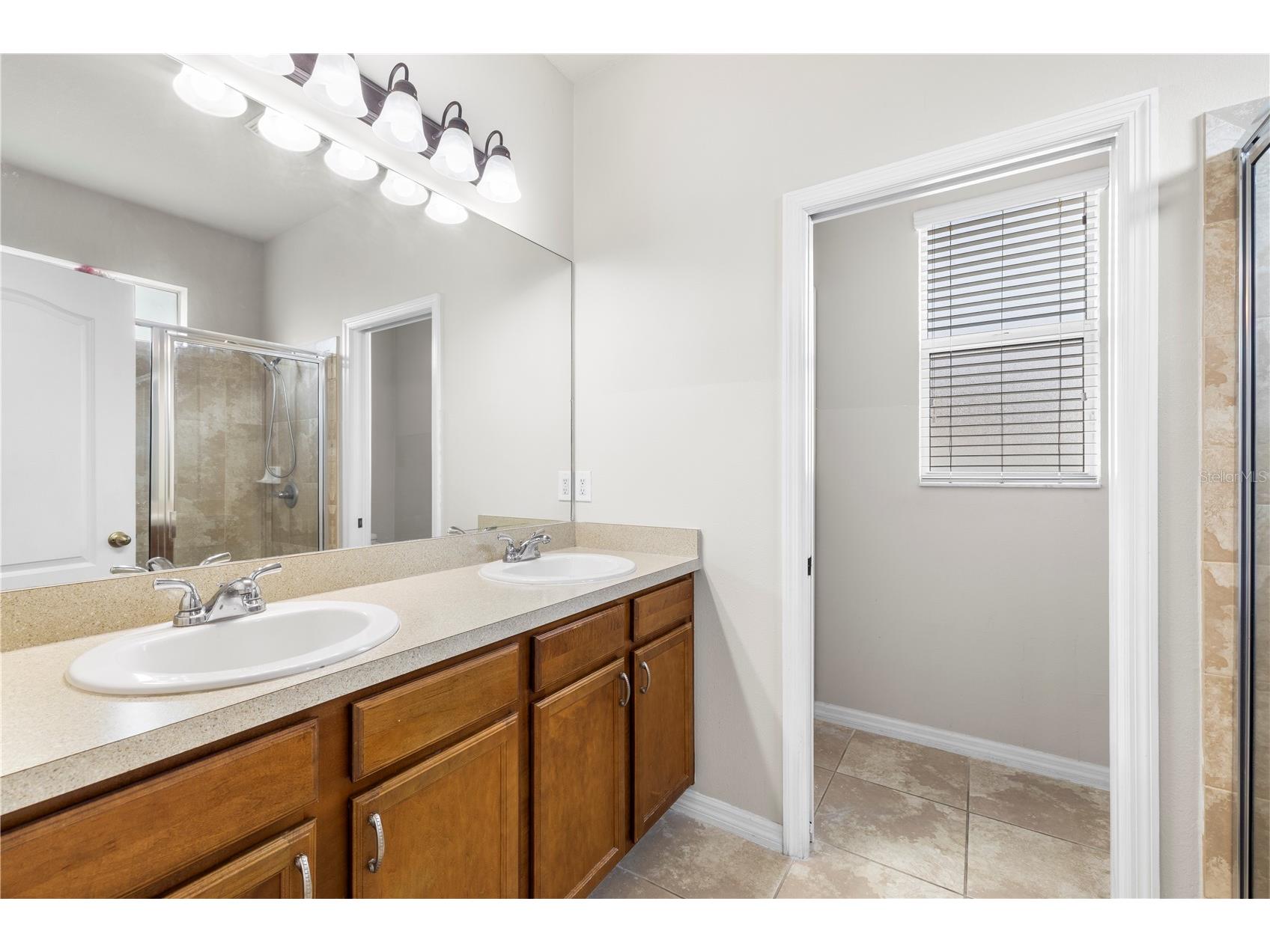 1905 Via Napoli Street Plant City FL 33566 TB8507770 image35
