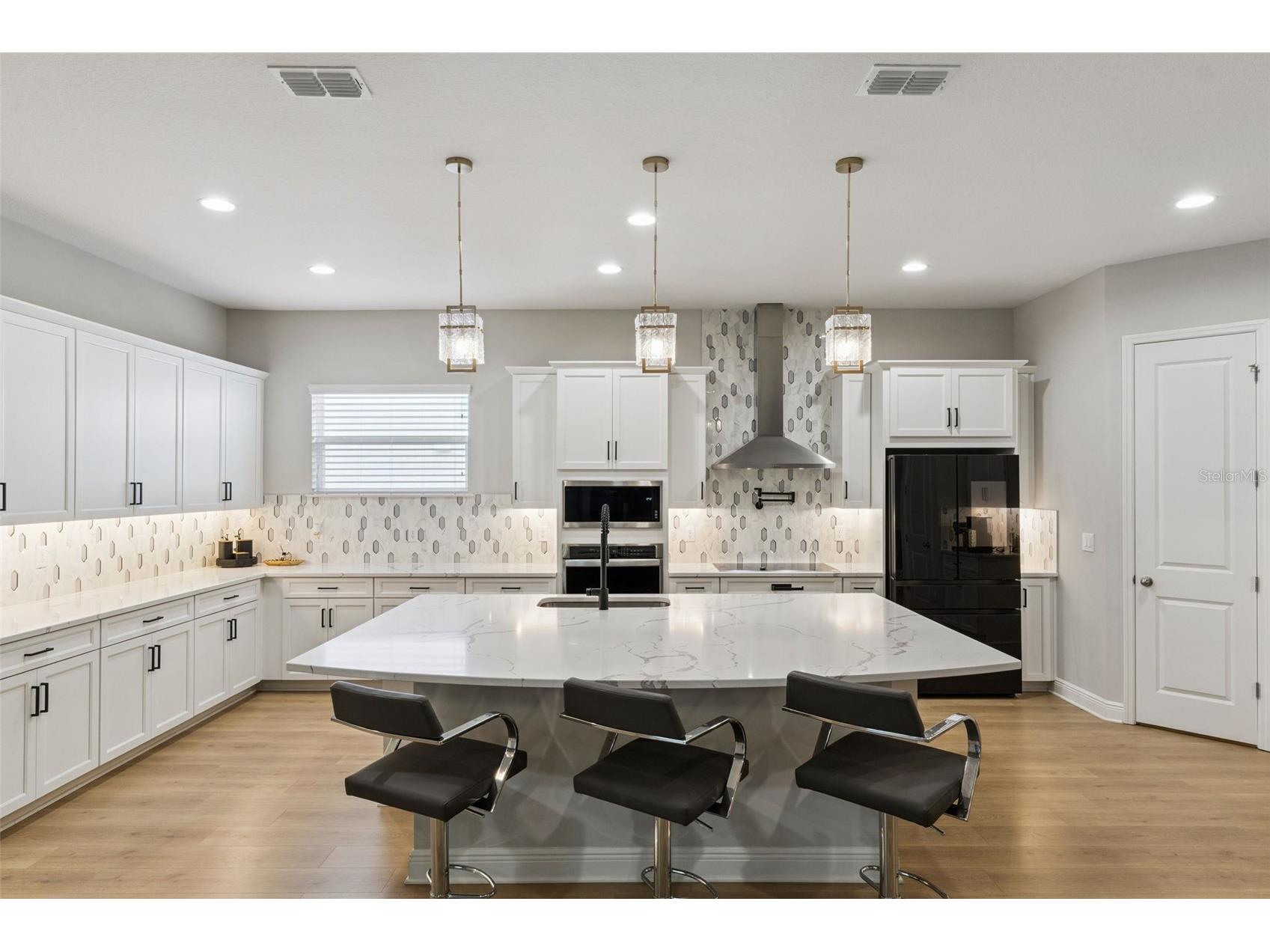 19053 Blueleaf Street Orlando FL 32827 O6420749 image28