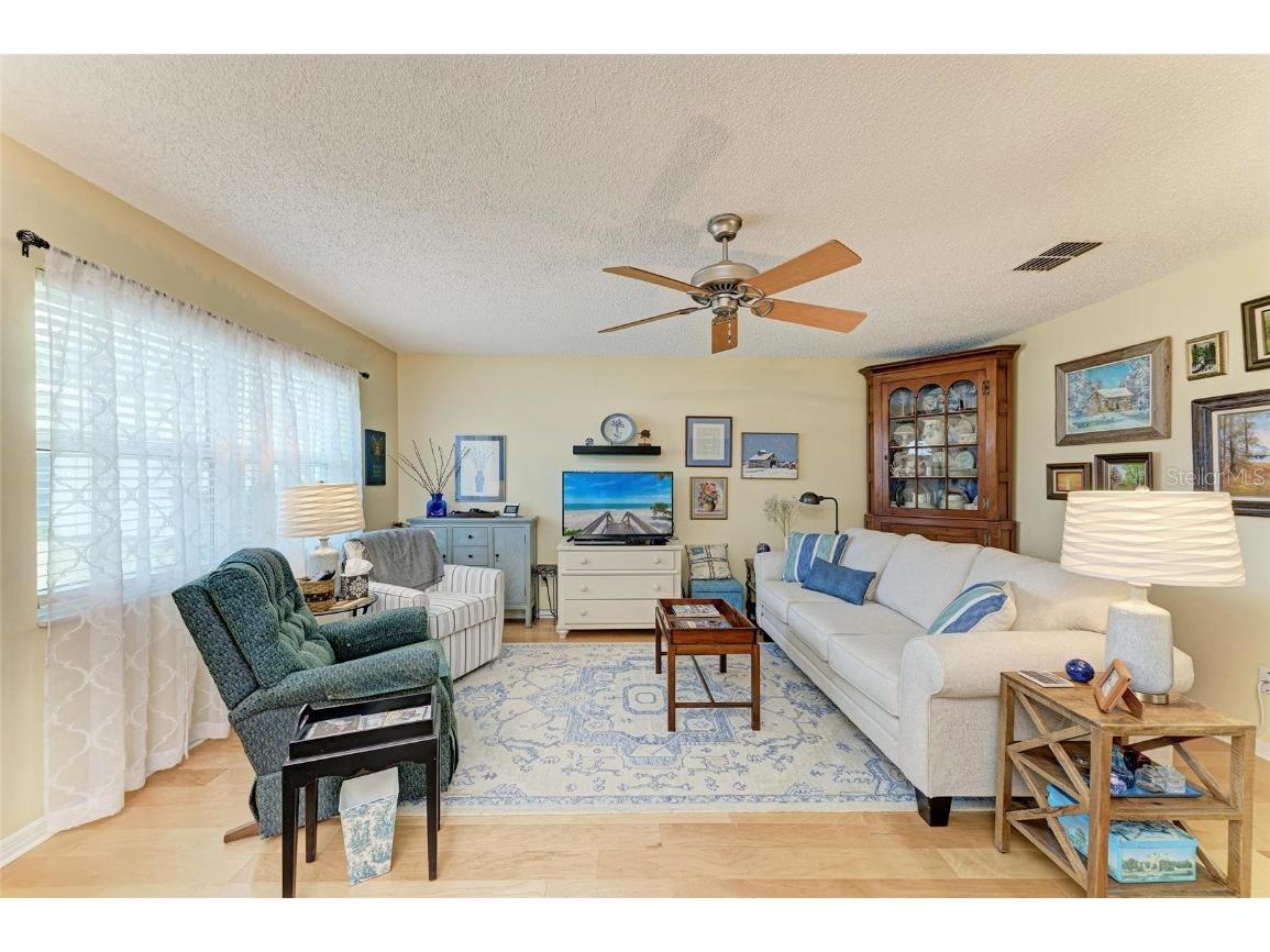 1906 Canterbury Lane #16 Sun City Center FL 33573 A4654200 image10