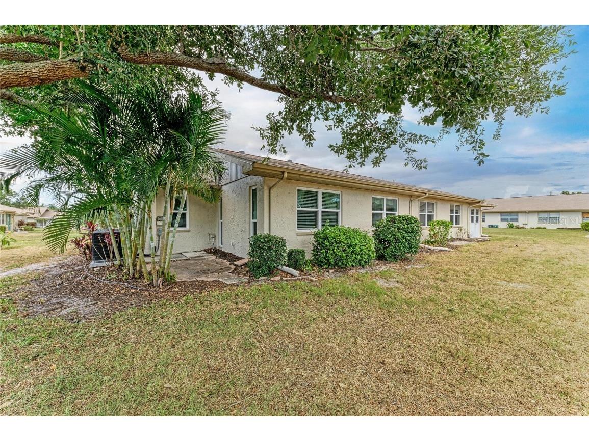 1906 Canterbury Lane #16 Sun City Center FL 33573 A4654200 image37