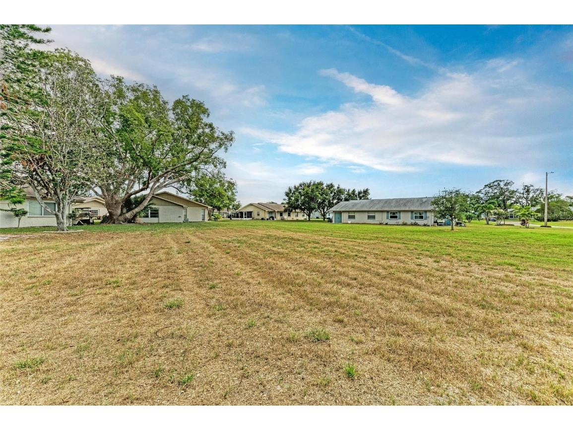 1906 Canterbury Lane #16 Sun City Center FL 33573 A4654200 image38