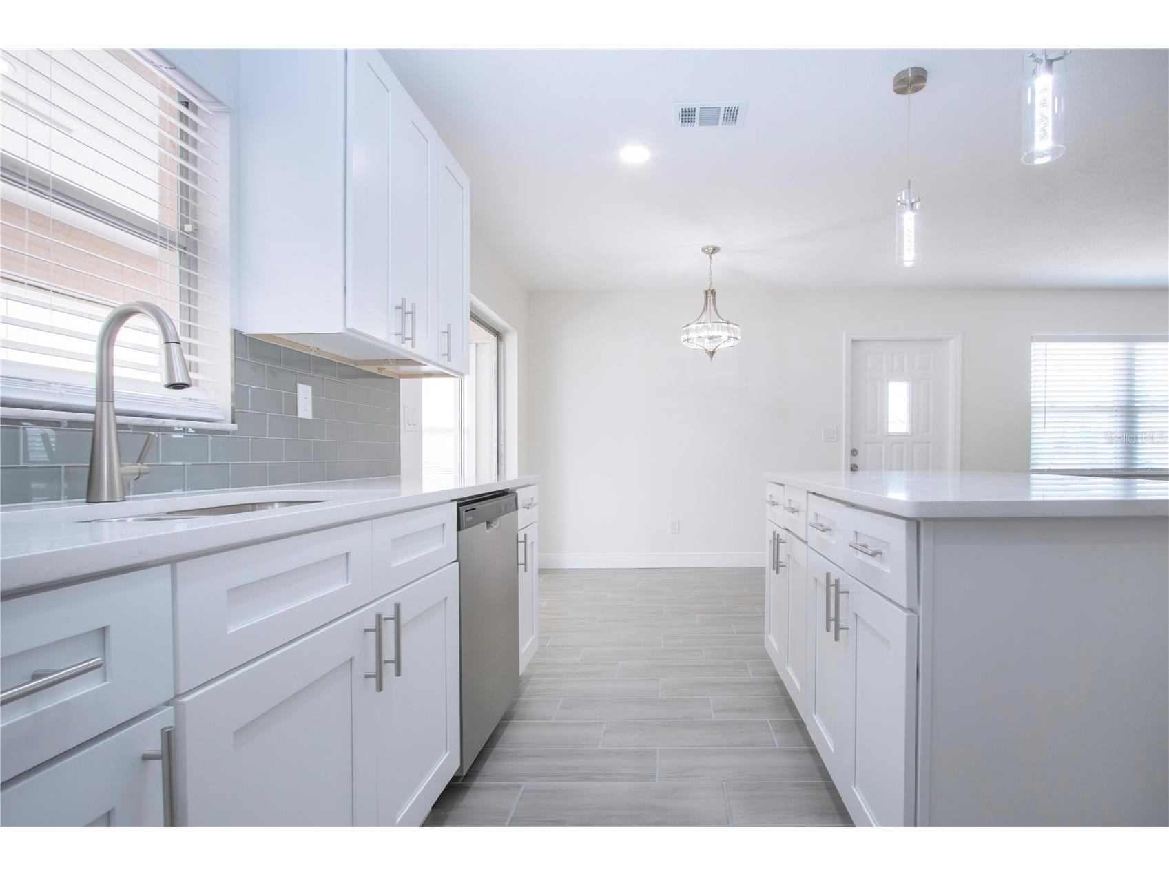 1906 Canterbury Lane #20 Sun City Center FL 33573 TB8394533 image24