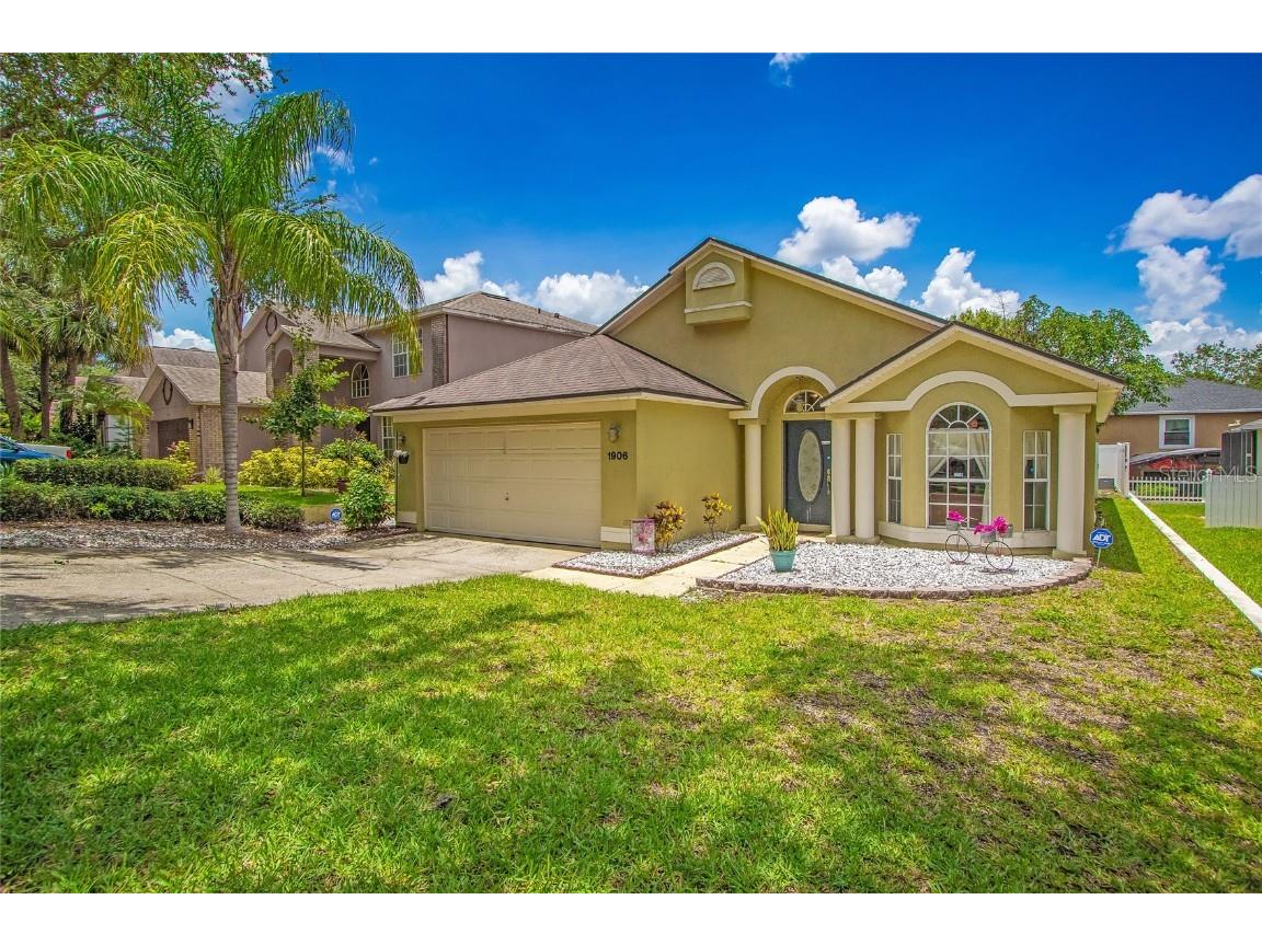 1906 Chathamoor Drive Orlando FL 32835 G5098288 image1