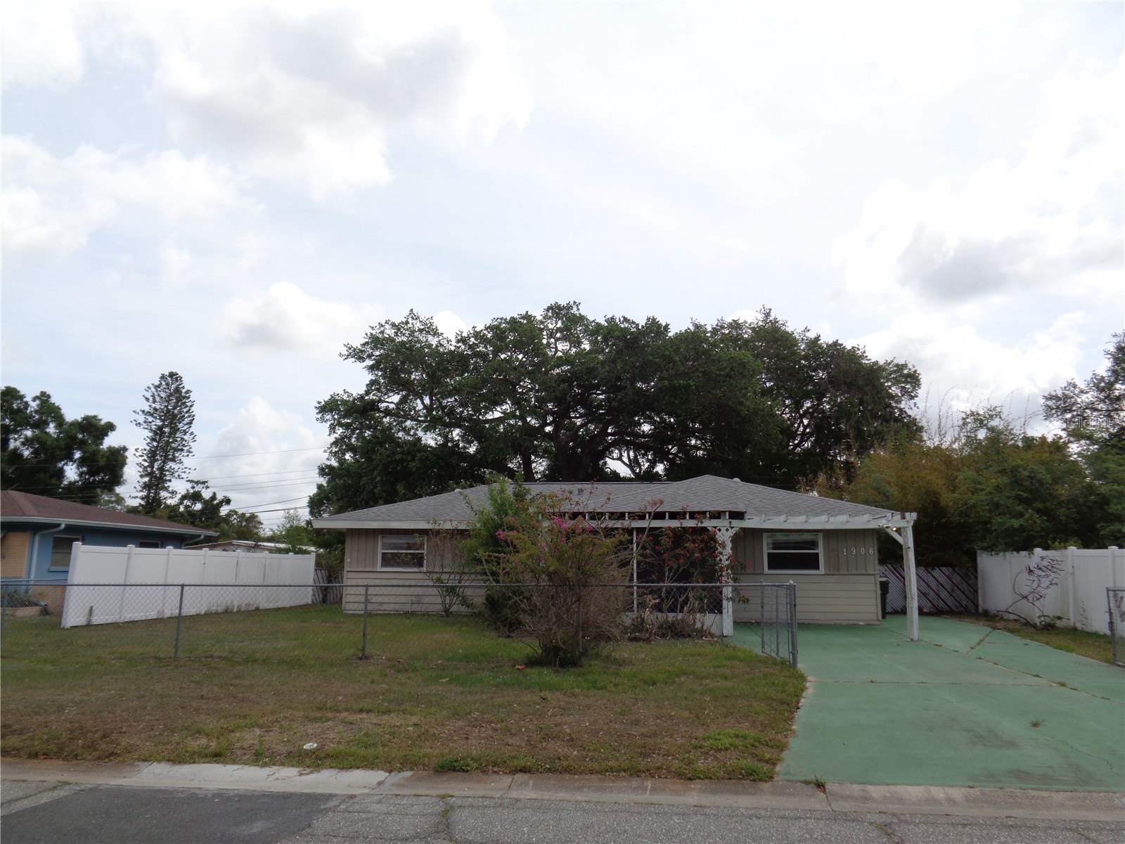 1906 Dudley Place Sarasota FL 34235 A4689017 image1