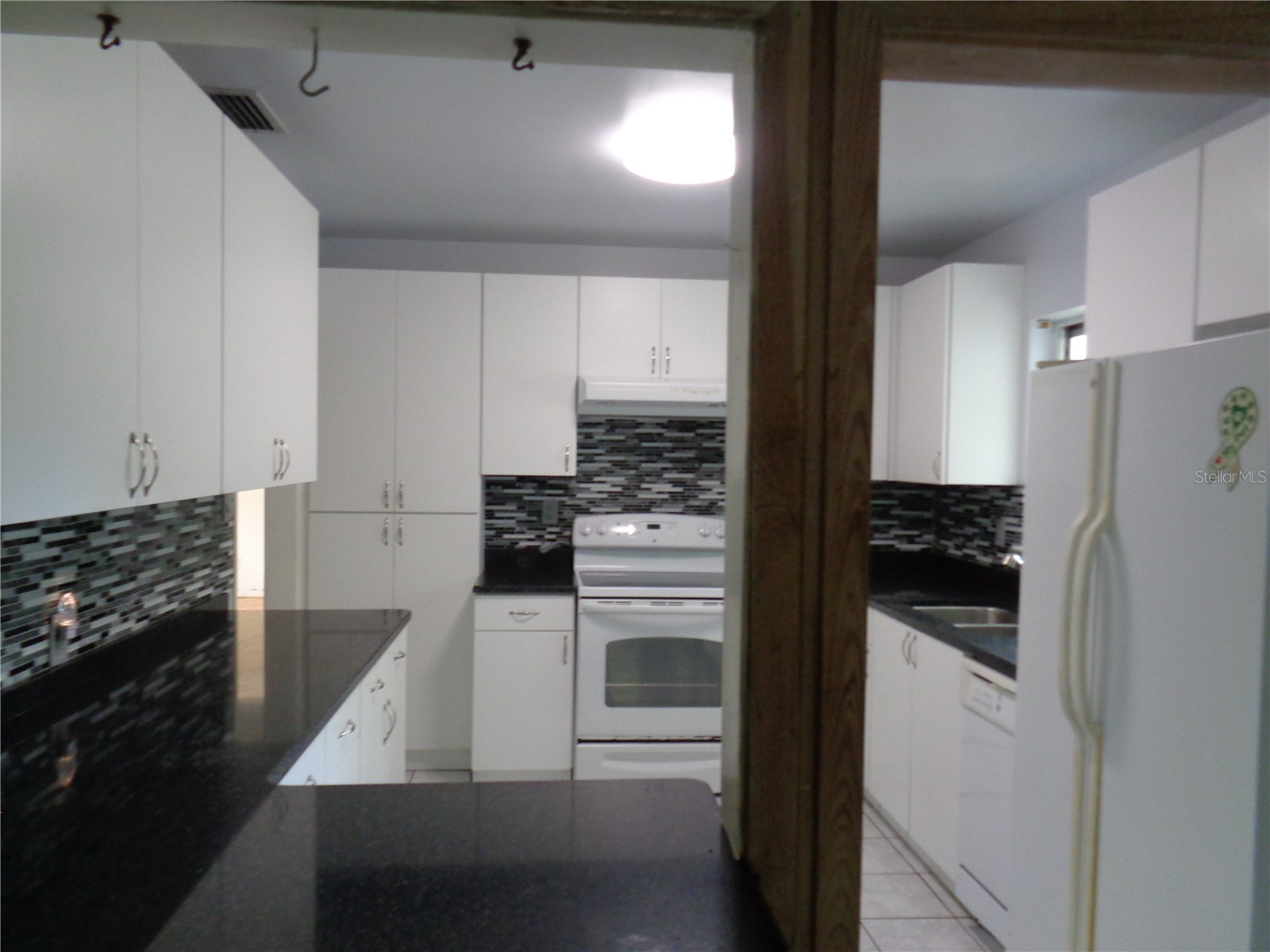 1906 Dudley Place Sarasota FL 34235 A4689017 image11