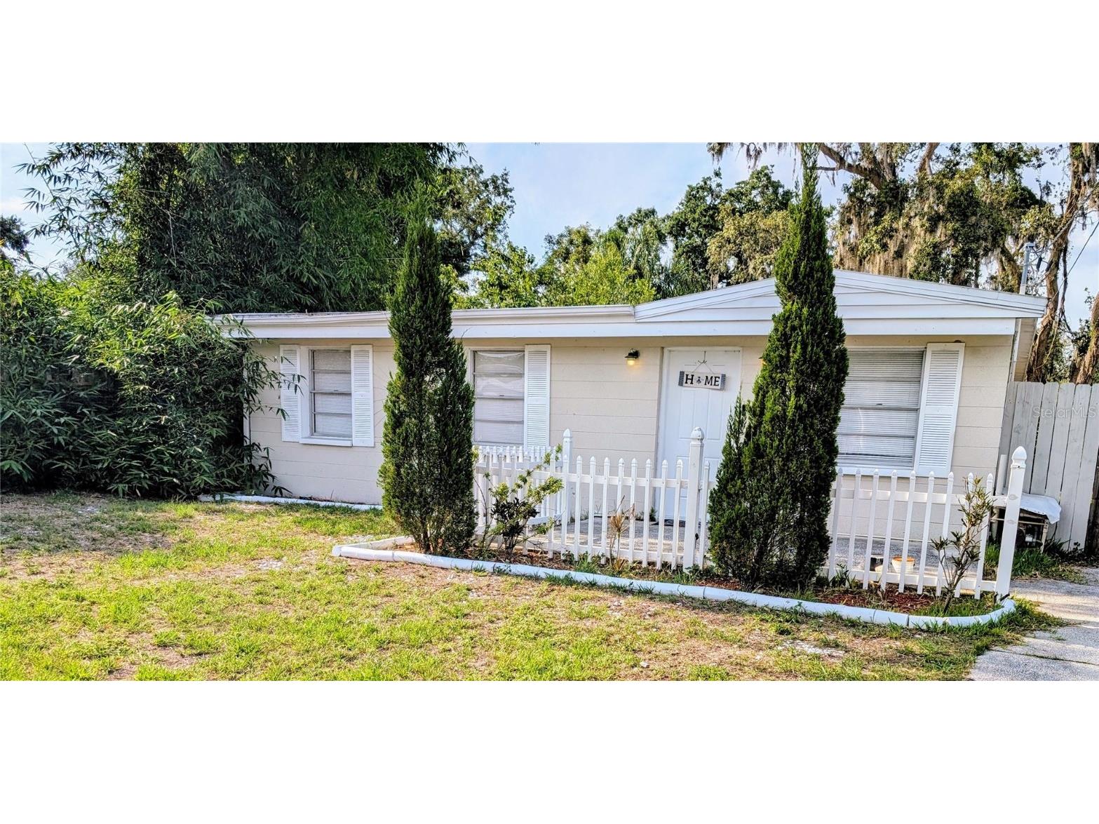 1906 E 98th Avenue Tampa FL 33612 TB8387927 image1