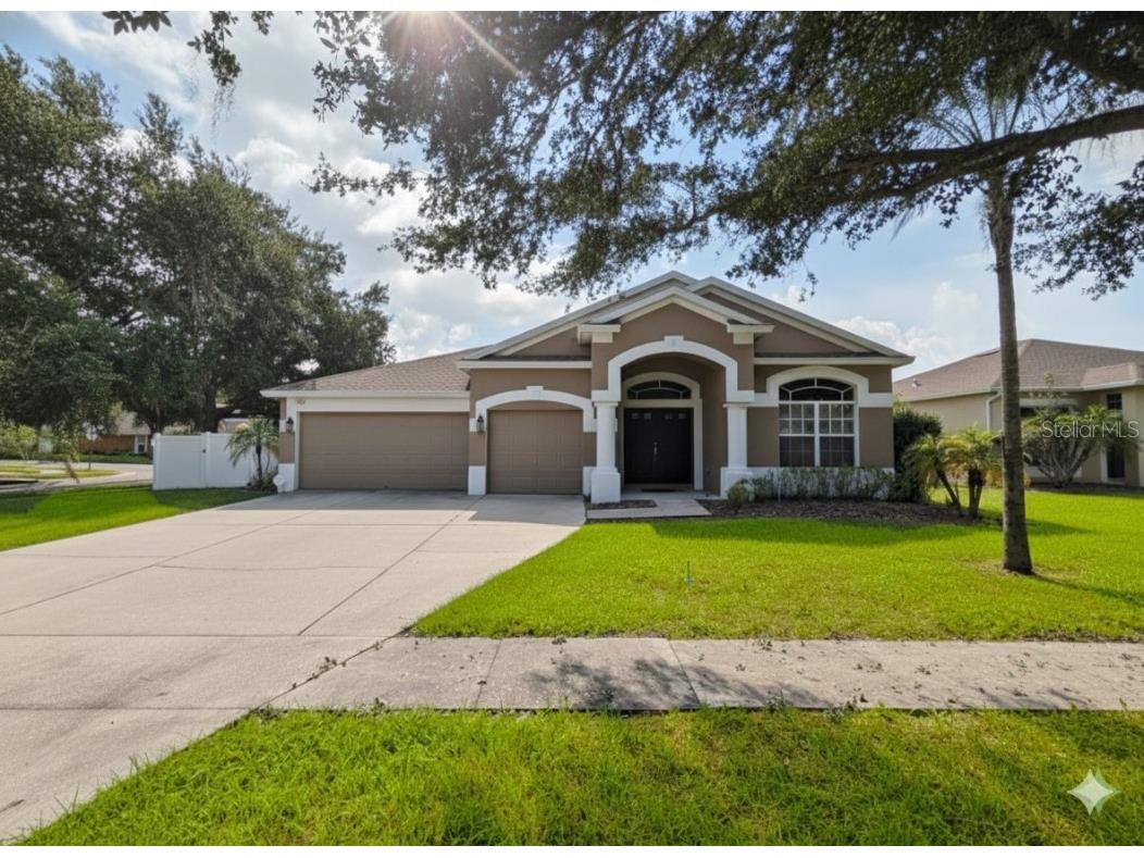 1906 Heartland Circle Valrico FL 33594 TB8420280 image1