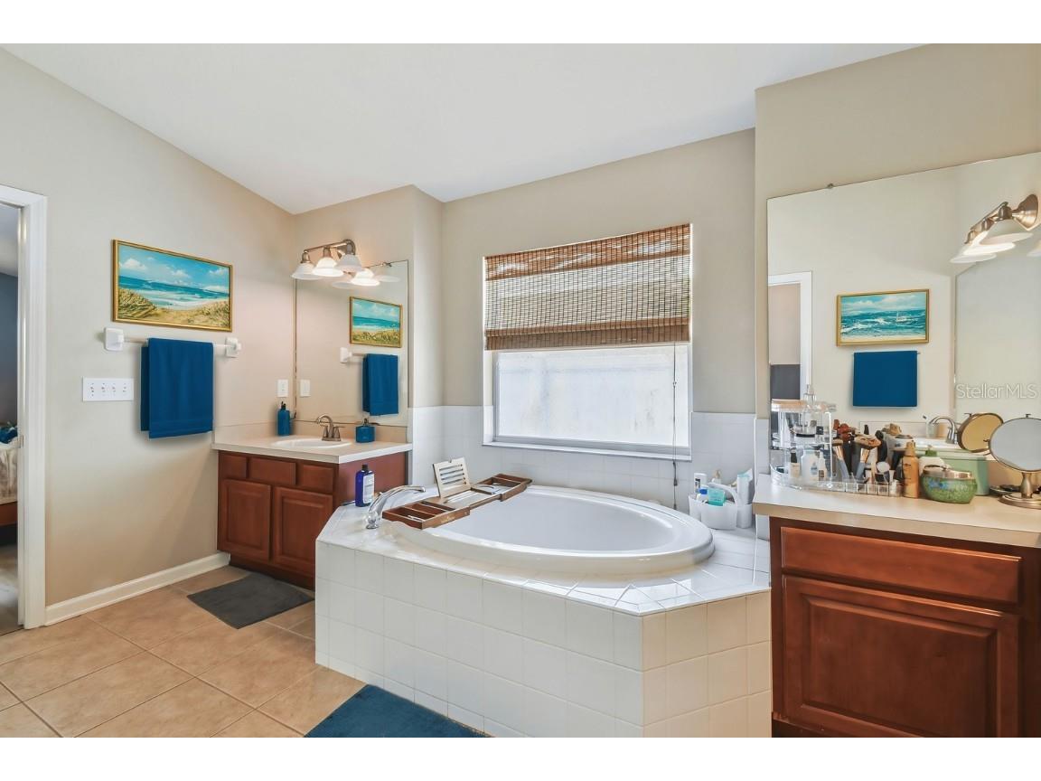 1906 Heartland Circle Valrico FL 33594 TB8420280 image32