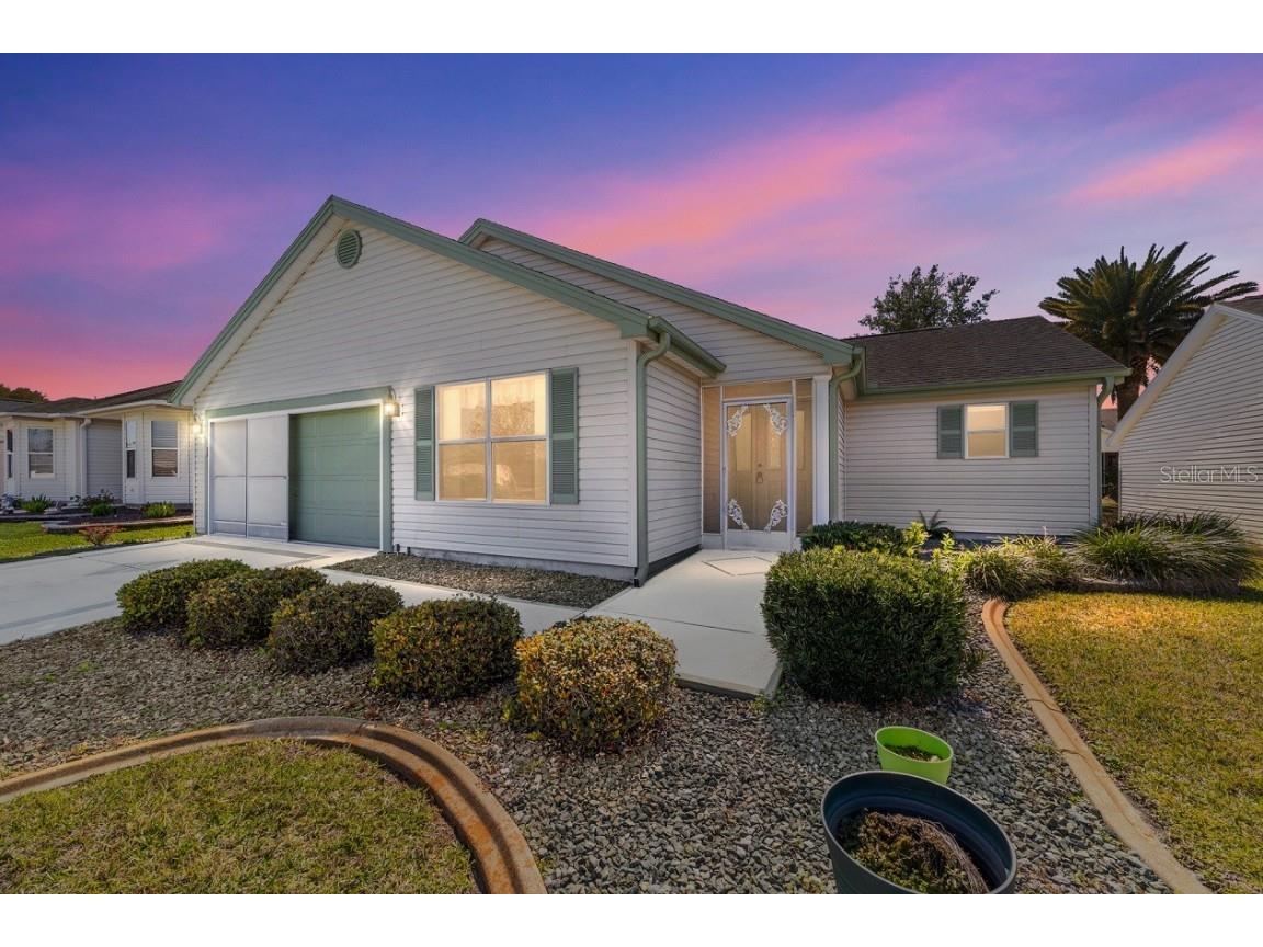 1906 Iglesia Street The Villages FL 32159 OM673552 image1