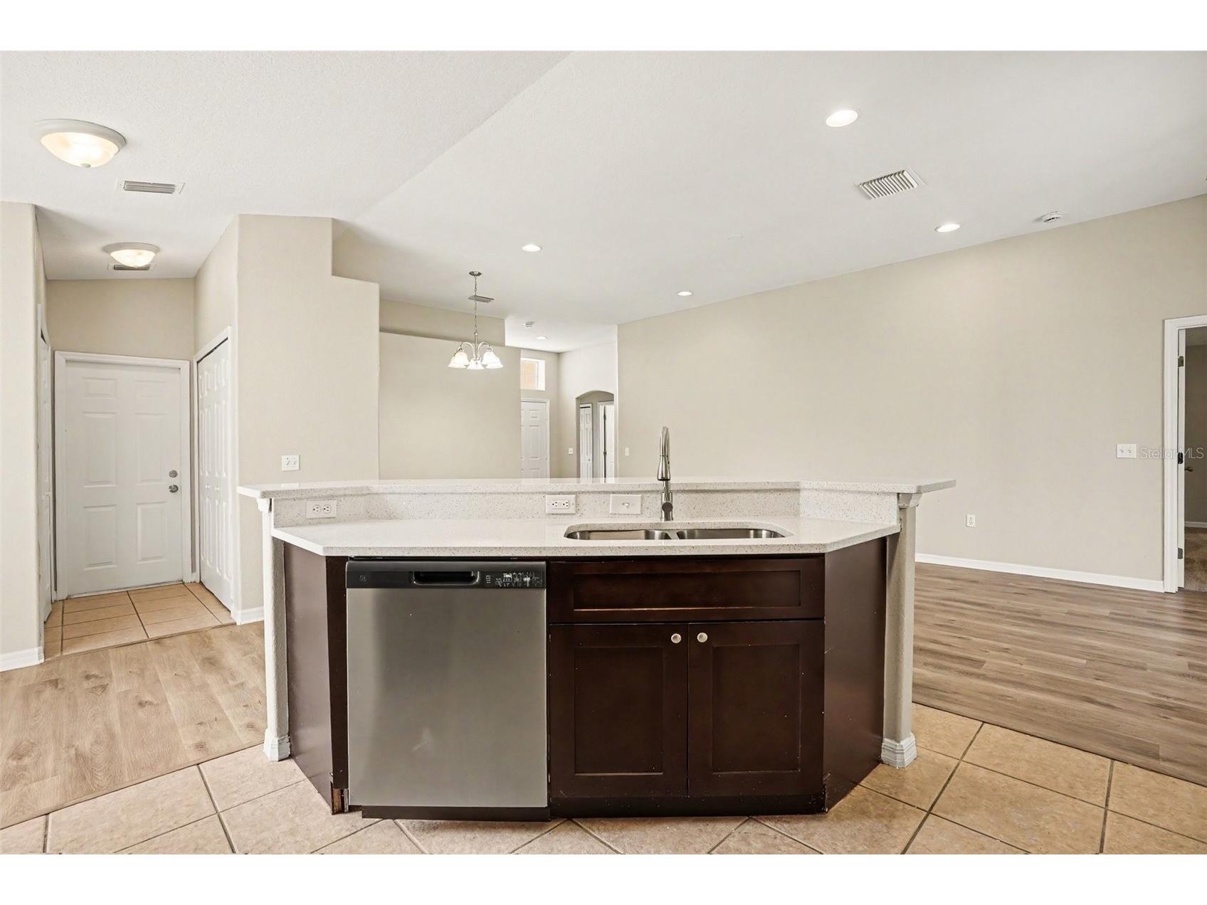 1906 Lakeview Way Kissimmee FL 34759 TB8512319 image11