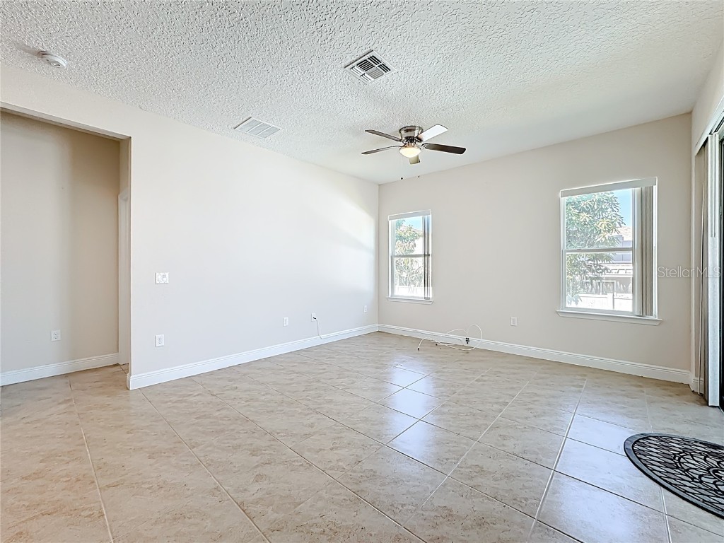 1906 Manatee Drive Kissimmee FL 34759 S5136550 image11