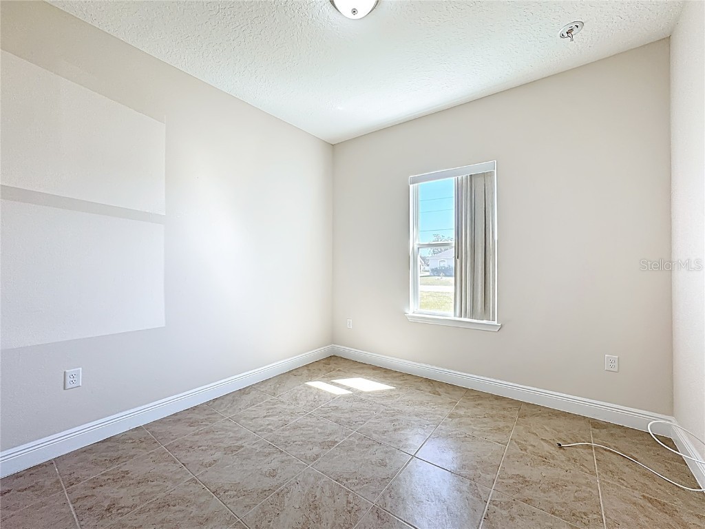 1906 Manatee Drive Kissimmee FL 34759 S5136550 image13