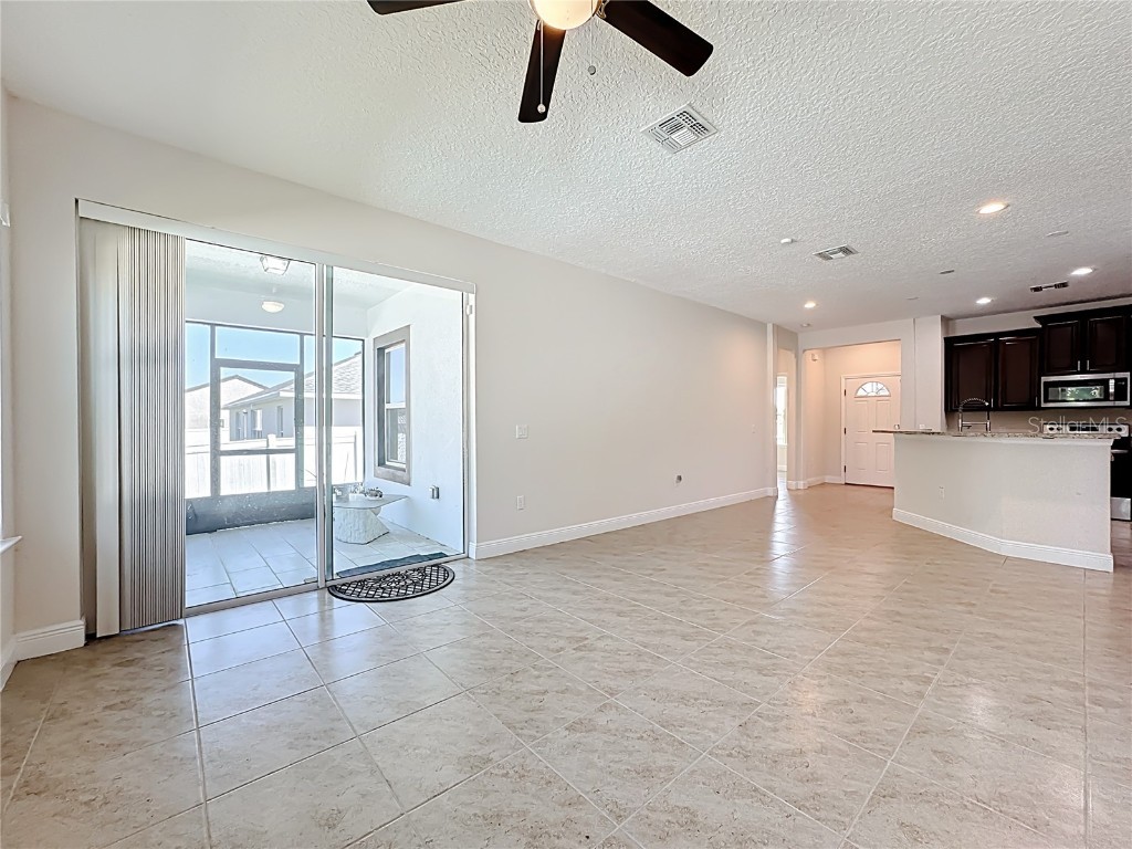 1906 Manatee Drive Kissimmee FL 34759 S5136550 image6