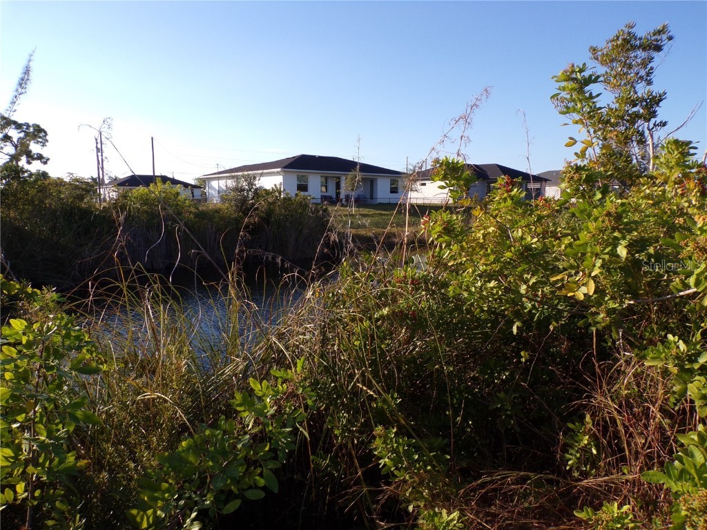 1906 NW 23rd Avenue Cape Coral FL 33993 - CHASE CANAL C7517949 image10