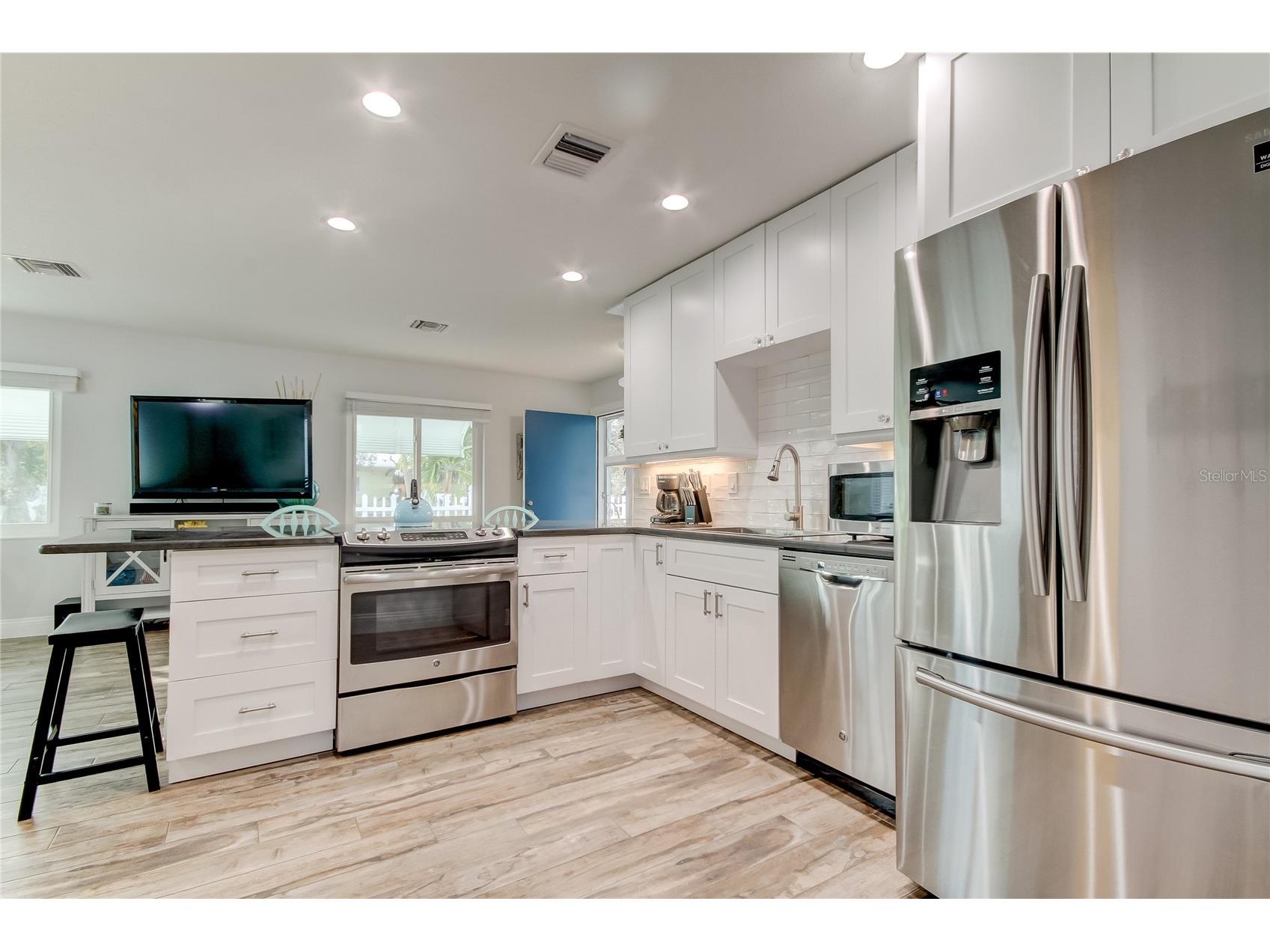 1907 2nd Street Indian Rocks Beach FL 33785 TB8494813 image4