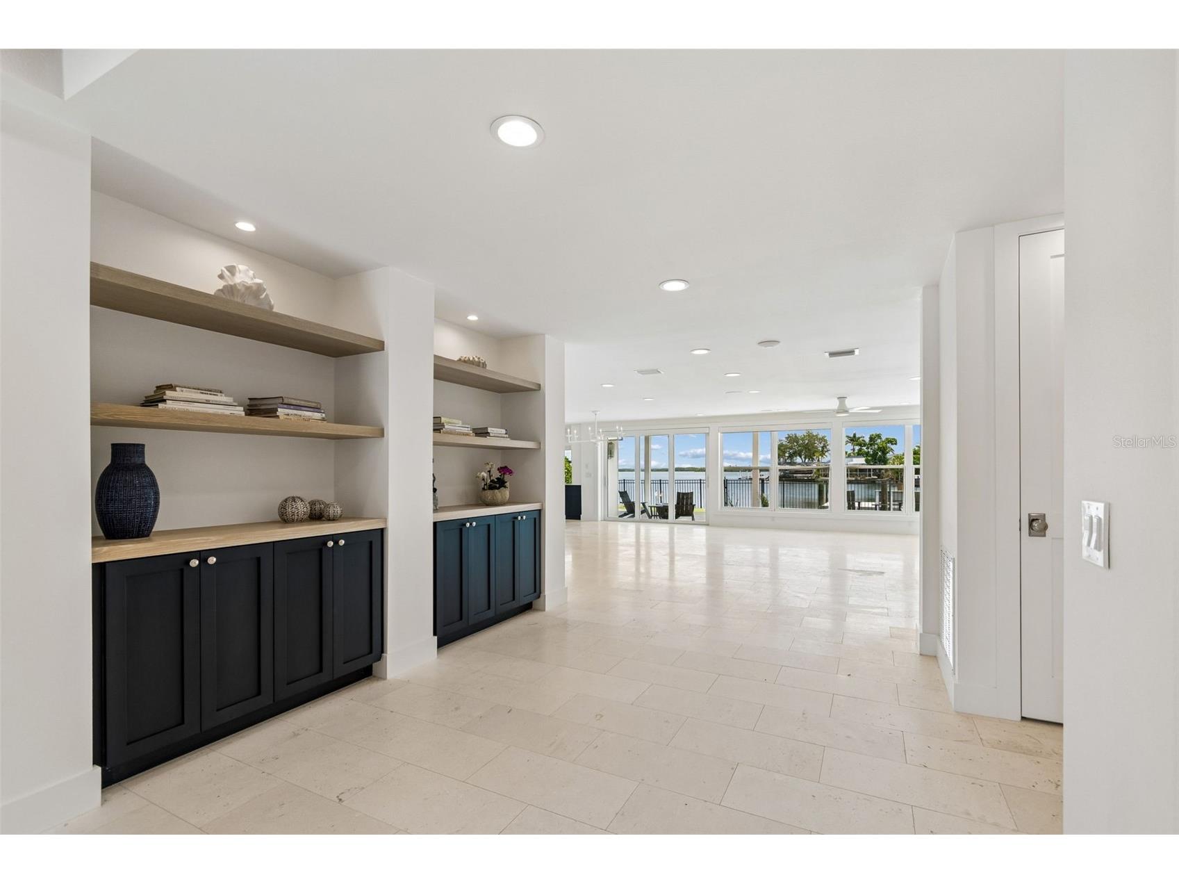 1907 Arrowhead Drive NE Saint Petersburg FL 33703 TB8511640 image10