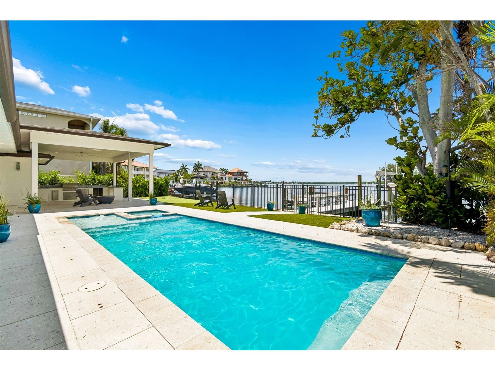 1907 Arrowhead Drive NE Saint Petersburg FL 33703 TB8511640 image30