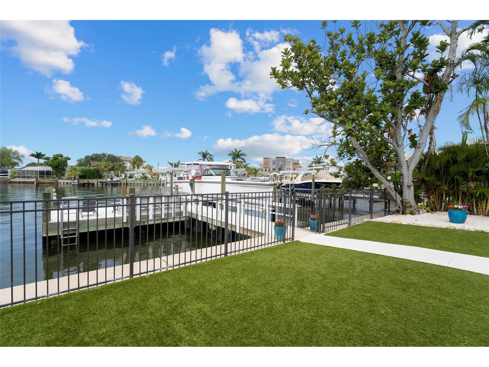 1907 Arrowhead Drive NE Saint Petersburg FL 33703 TB8511640 image32
