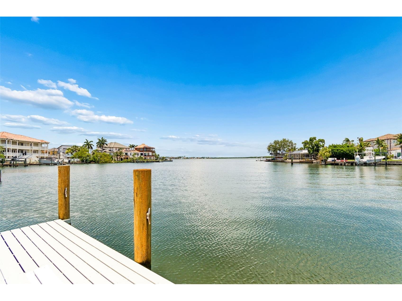1907 Arrowhead Drive NE Saint Petersburg FL 33703 TB8511640 image37
