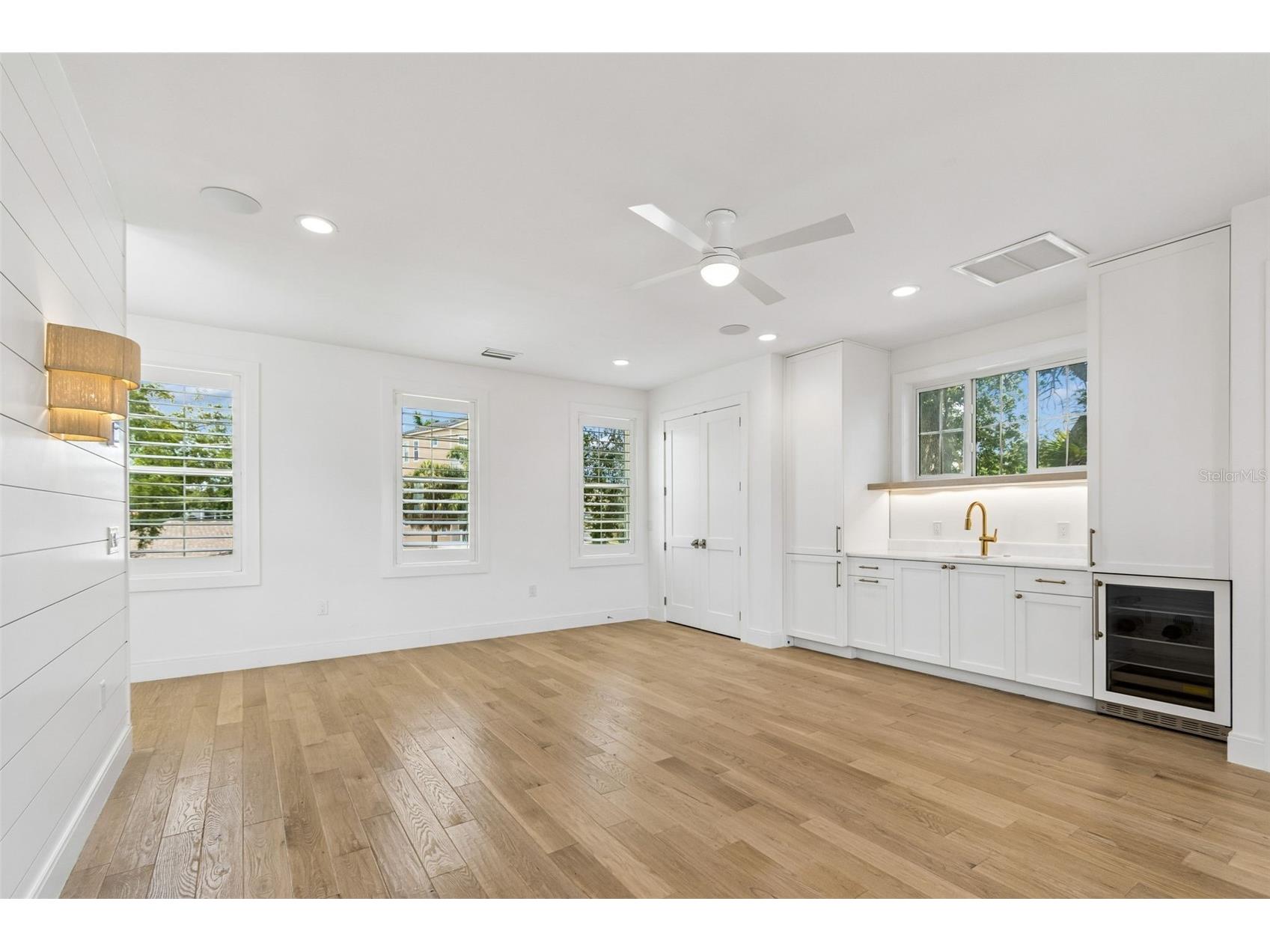 1907 Arrowhead Drive NE Saint Petersburg FL 33703 TB8511640 image46